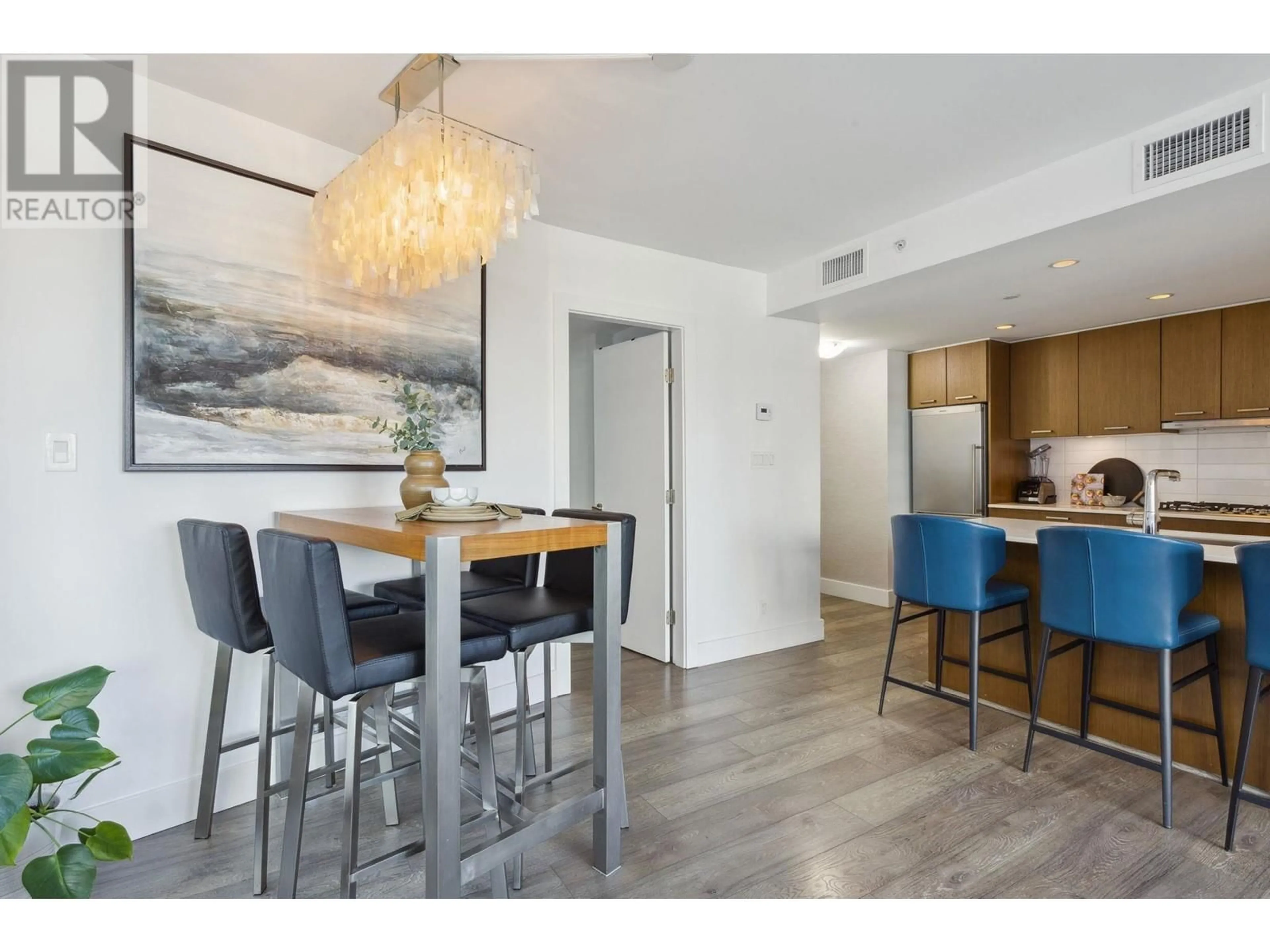 Open concept kitchen, wood/laminate floor for 903 - 1372 SEYMOUR STREET, Vancouver British Columbia V6B0L1