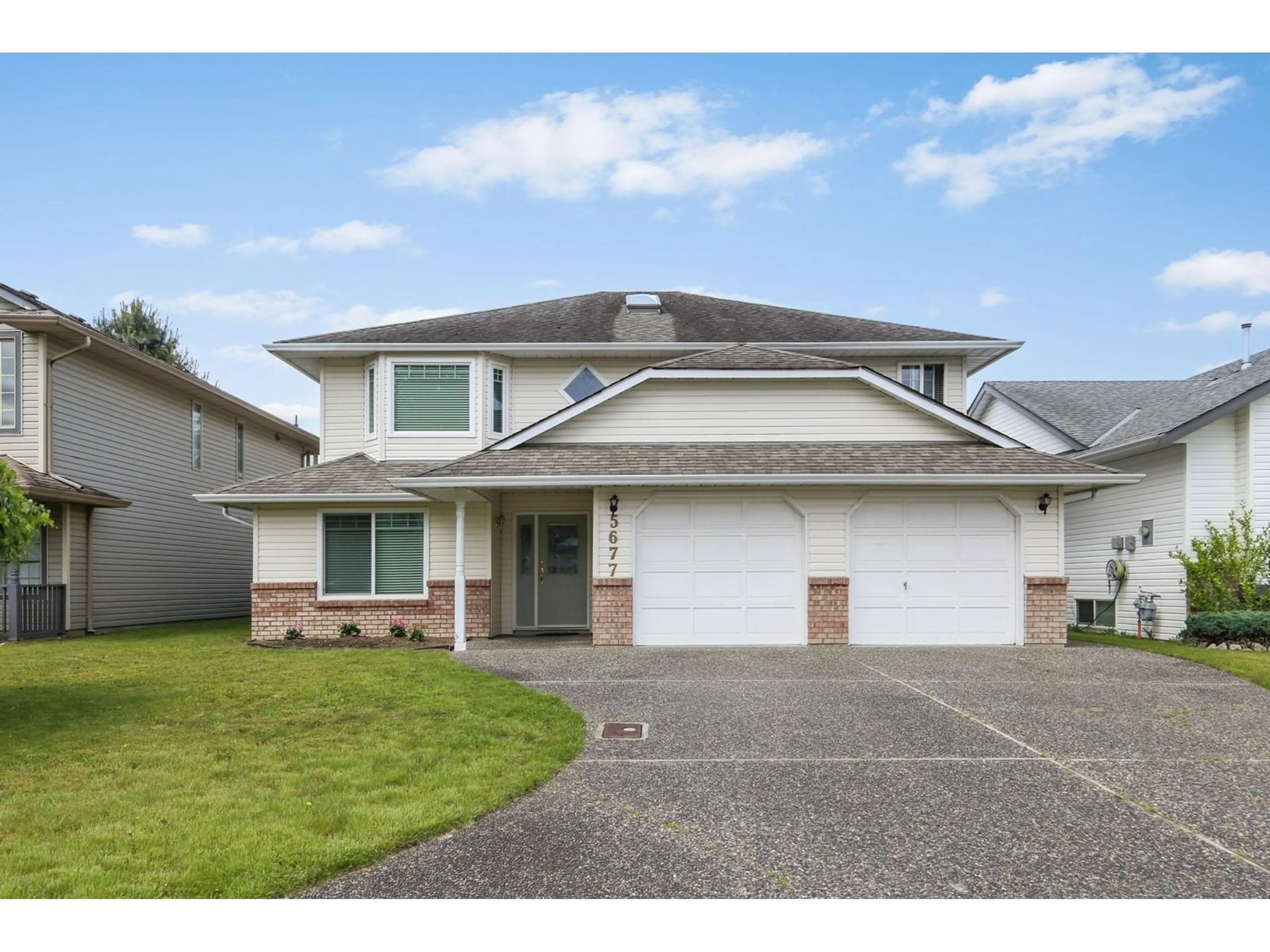 Home with vinyl exterior material, street for 5677 CANTERBURY DRIVE, Chilliwack British Columbia V2R3E2