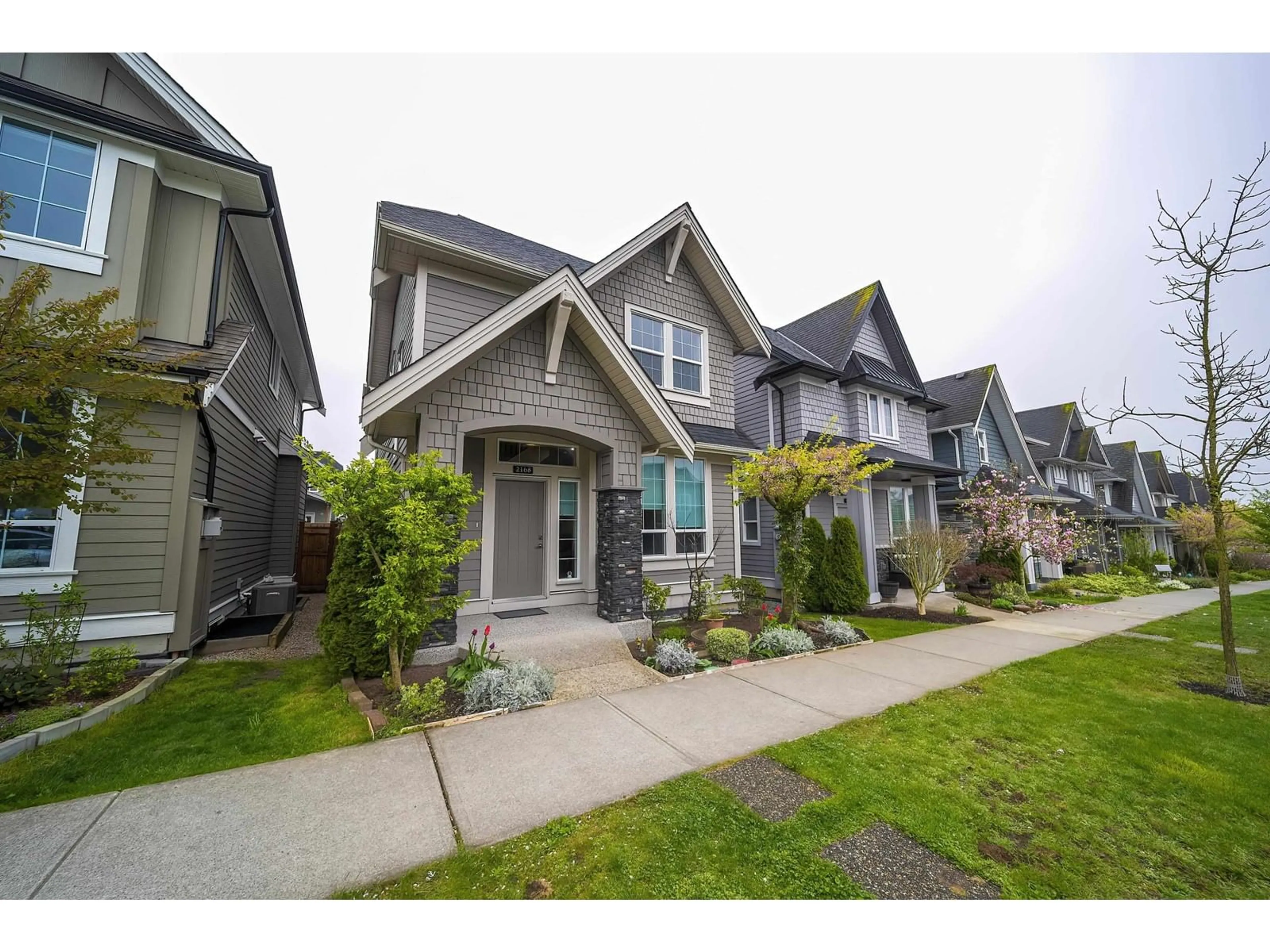Unknown for 2168 165B, Surrey British Columbia V3Z0V6