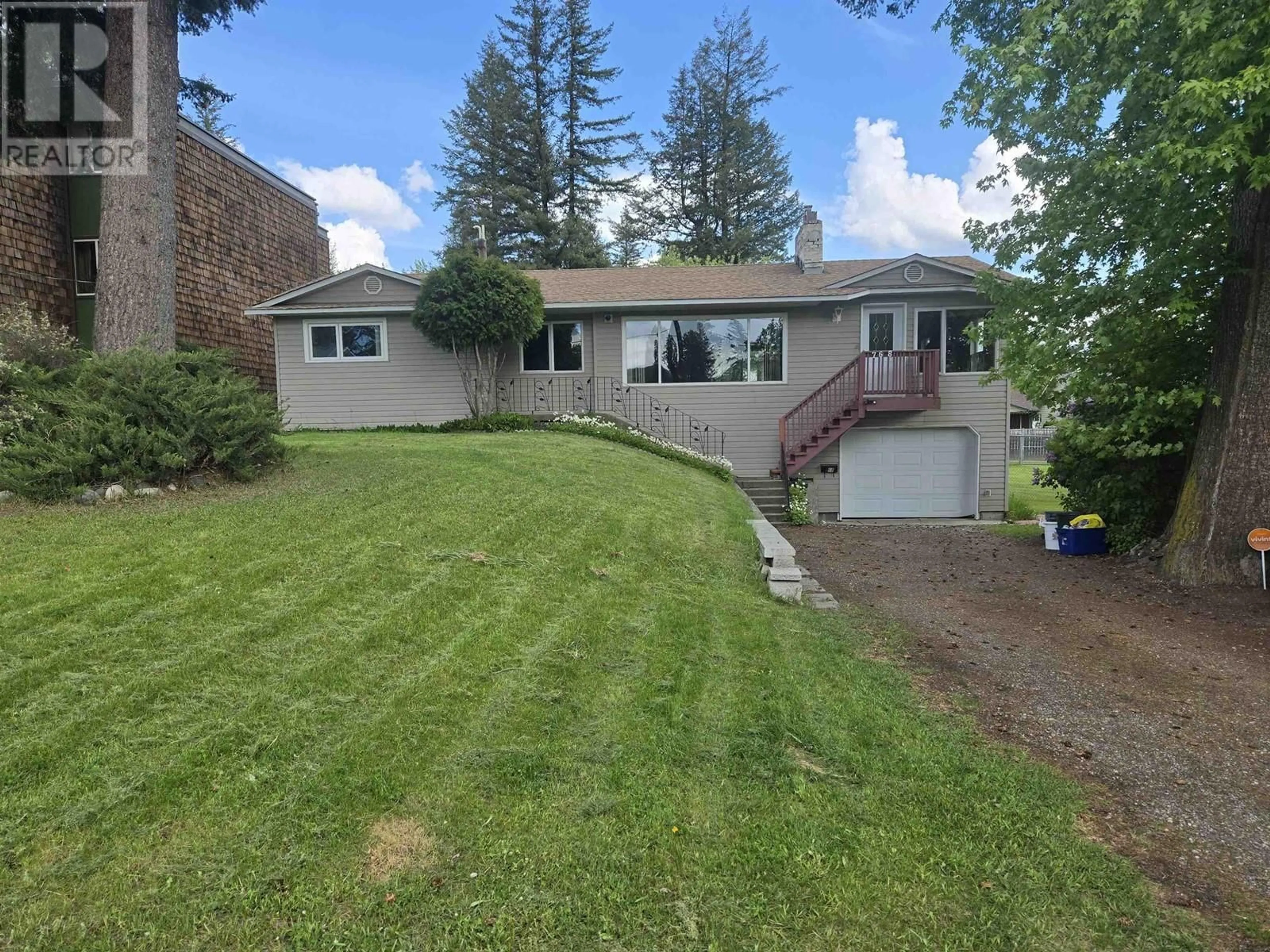 A pic from outside/outdoor area/front of a property/back of a property/a pic from drone, unknown for 768 VAUGHAN STREET, Quesnel British Columbia V2J2T5