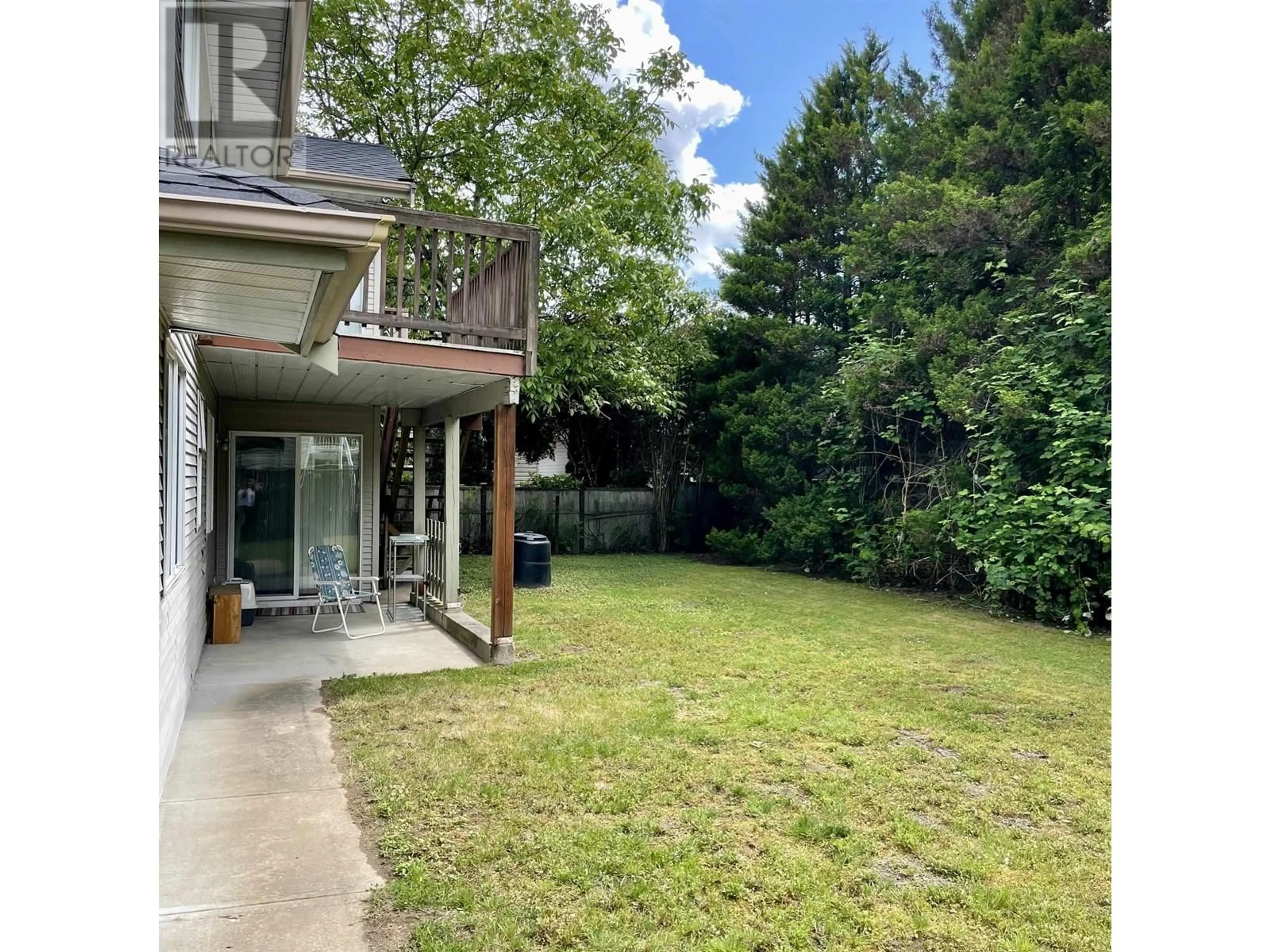 Patio, unknown for 21854 LOUGHEED HIGHWAY, Maple Ridge British Columbia V2X2S3
