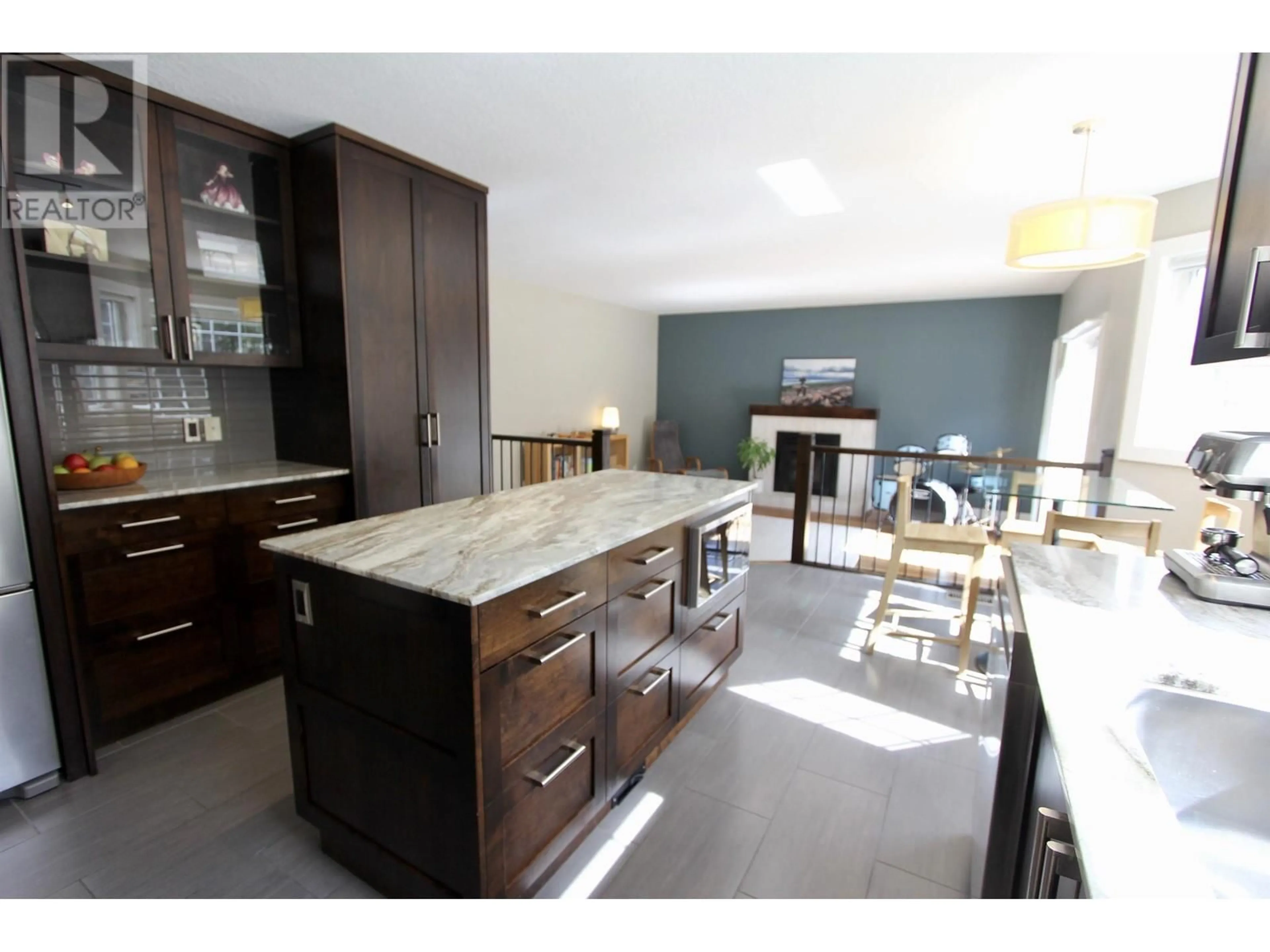 Contemporary kitchen, ceramic/tile floor for 2378 PANORAMA CRESCENT, Prince George British Columbia V2K4T9