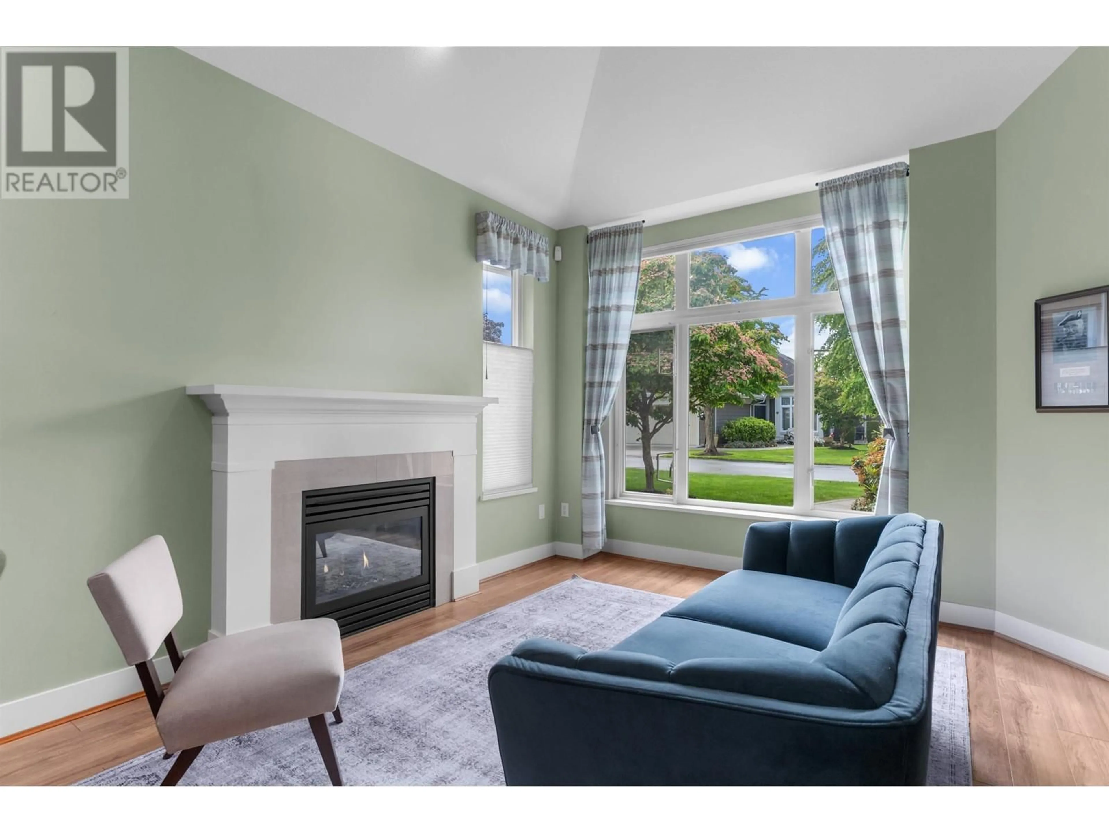 Living room with furniture, unknown for 39 - 5300 ADMIRAL WAY, Delta British Columbia V4K5G6