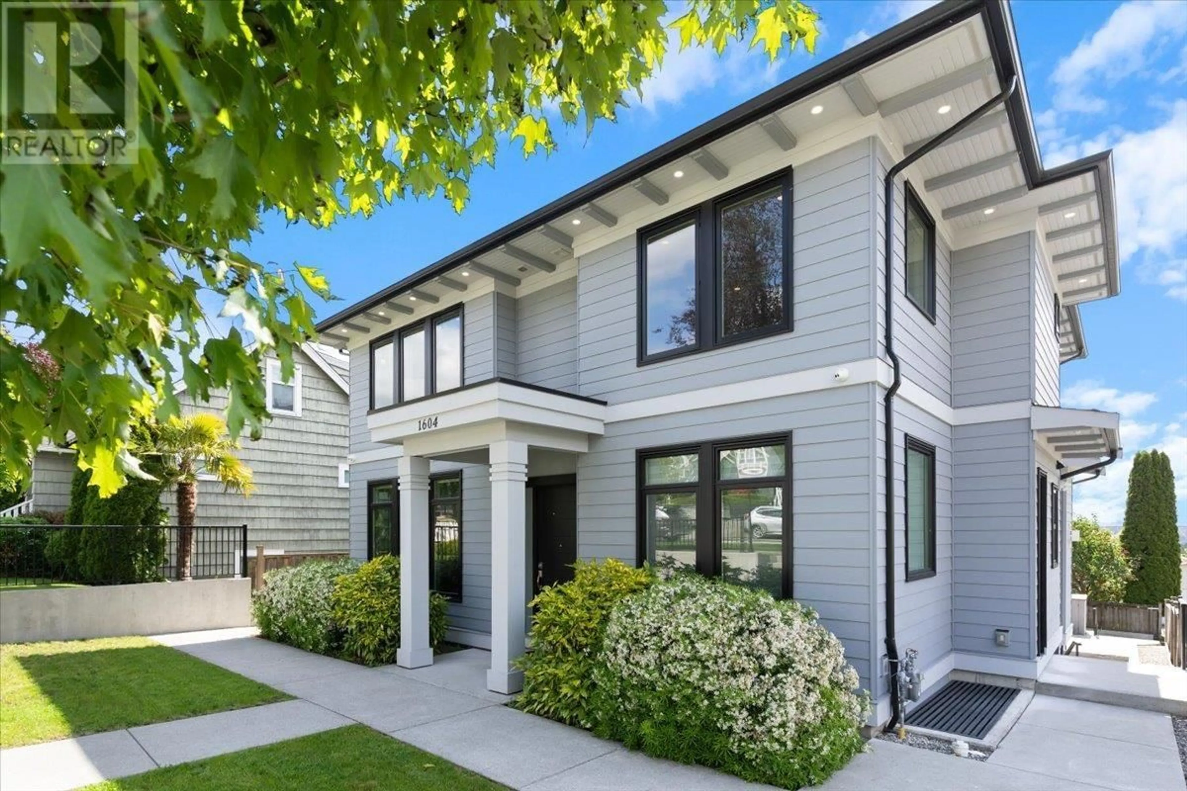 Home with brick exterior material, street for 1604 HAMILTON STREET, New Westminster British Columbia V3M2N8
