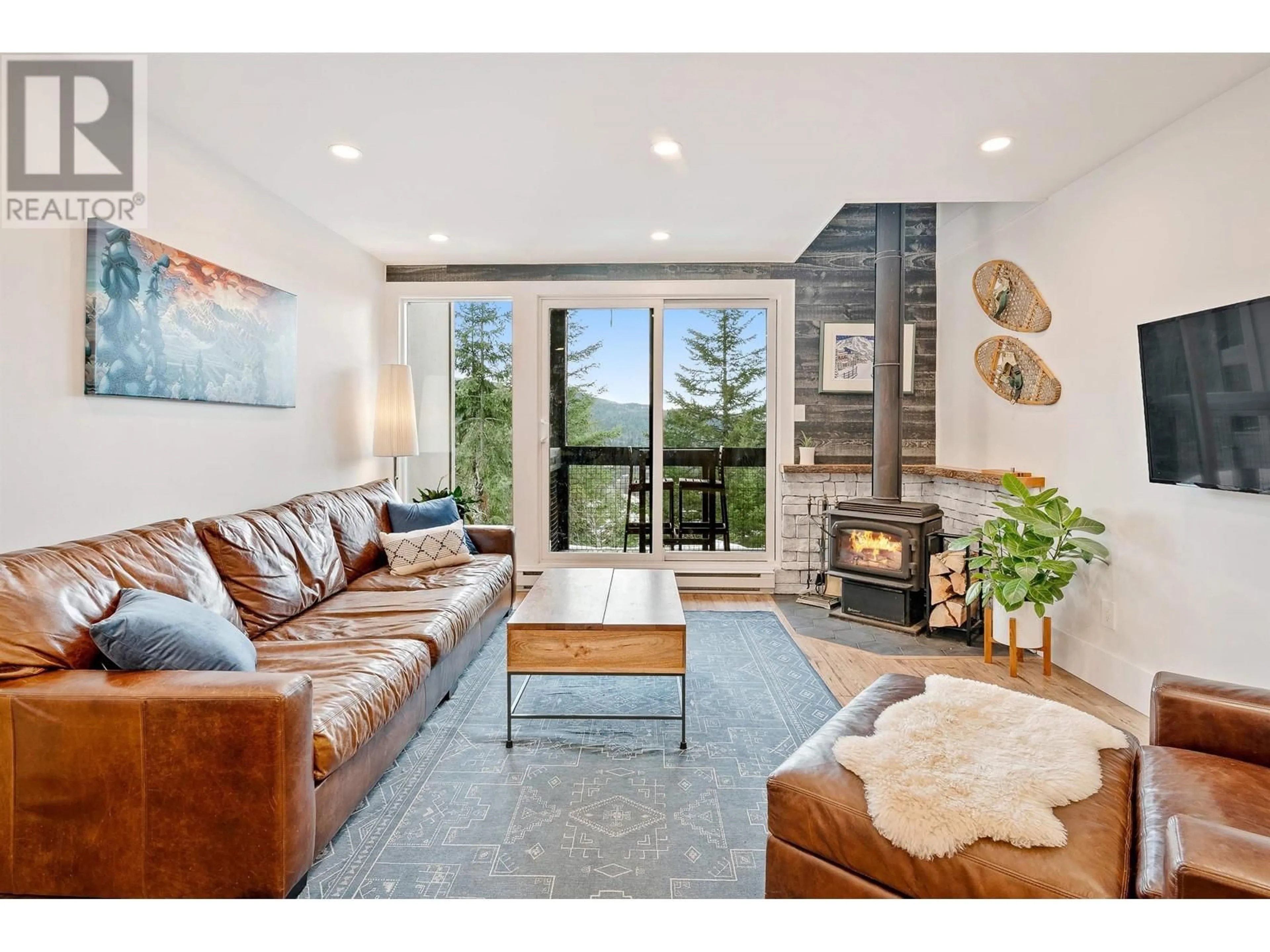 Living room with furniture, unknown for 19 - 2400 CAVENDISH WAY, Whistler British Columbia V8E0L8