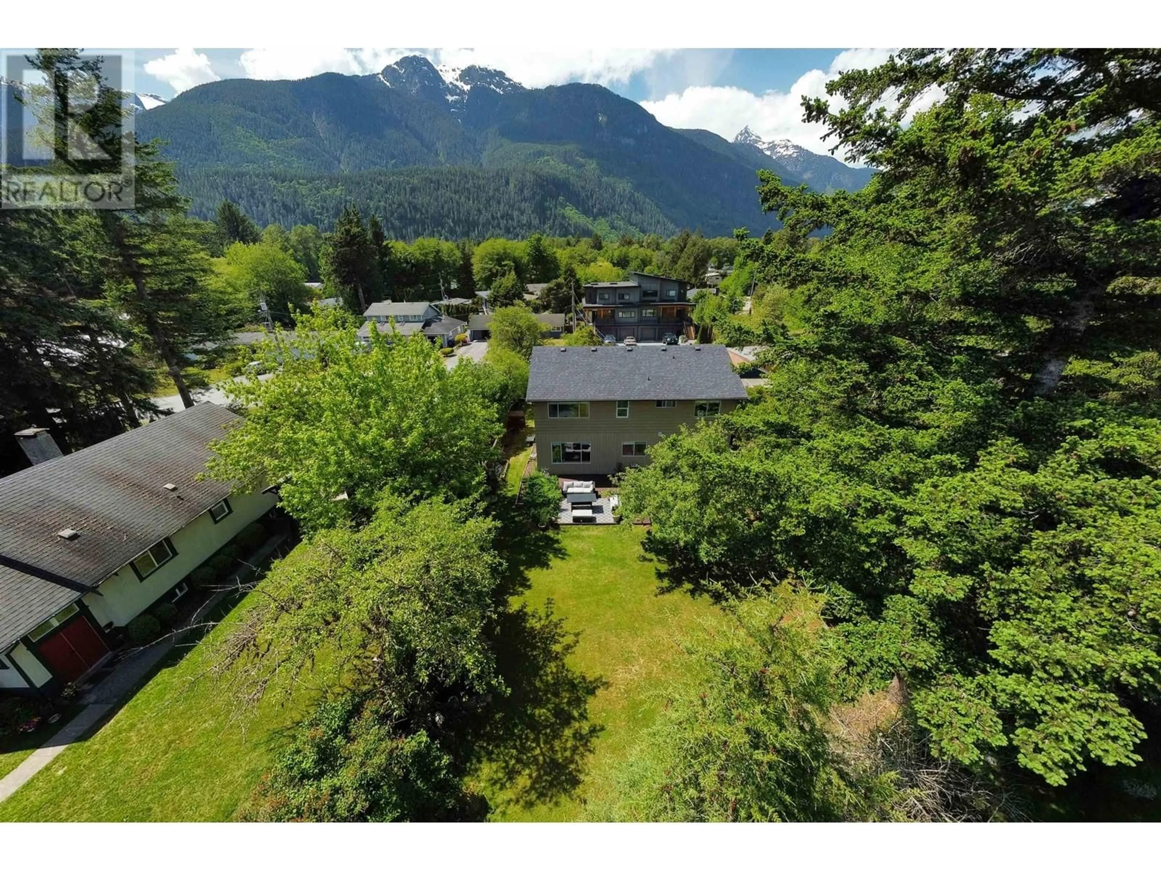 A pic from outside/outdoor area/front of a property/back of a property/a pic from drone, mountain view for 41766 COTTONWOOD ROAD, Squamish British Columbia V0N3G0