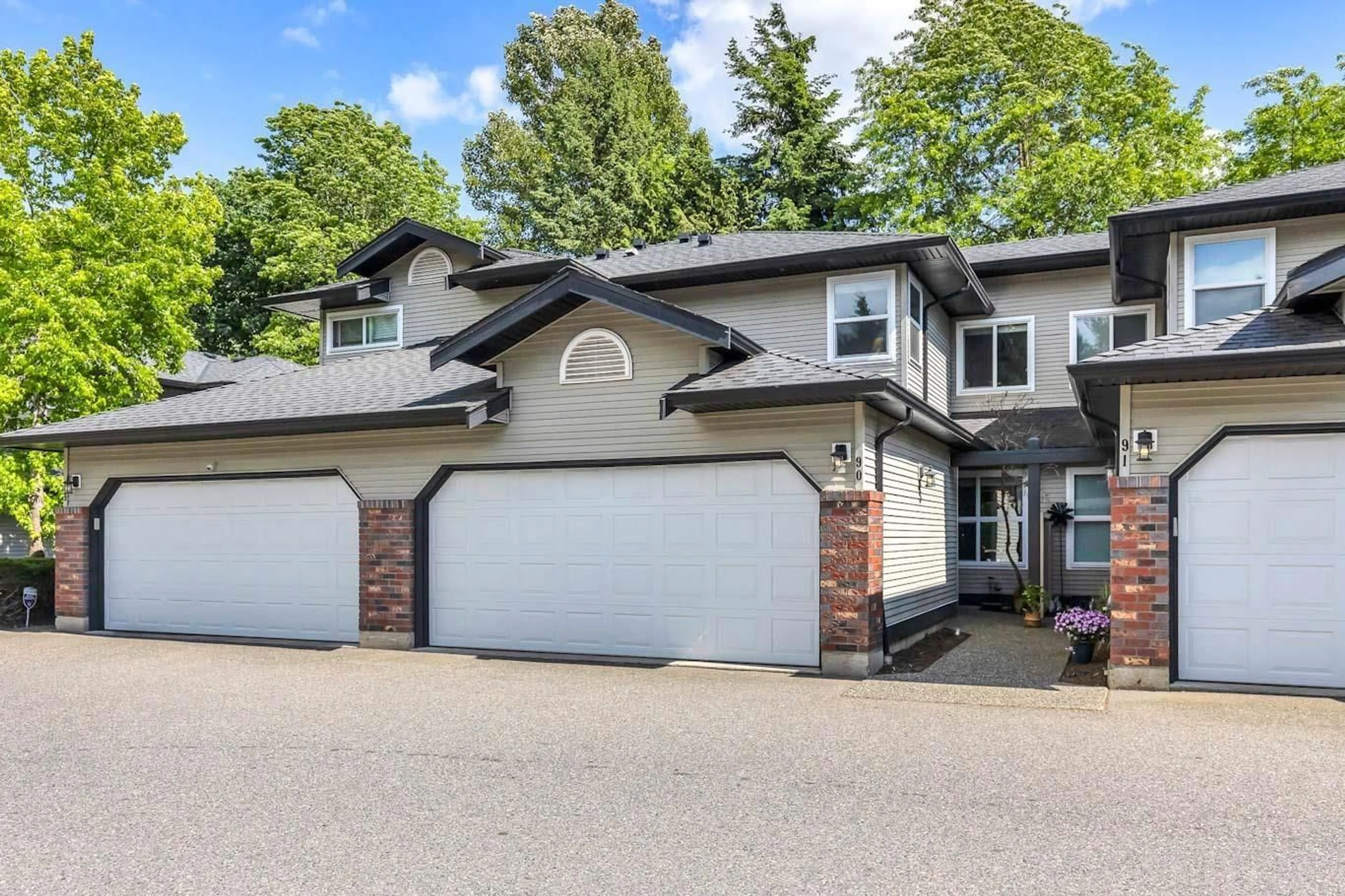 Unknown for 90 - 36060 OLD YALE, Abbotsford British Columbia V3G2E9