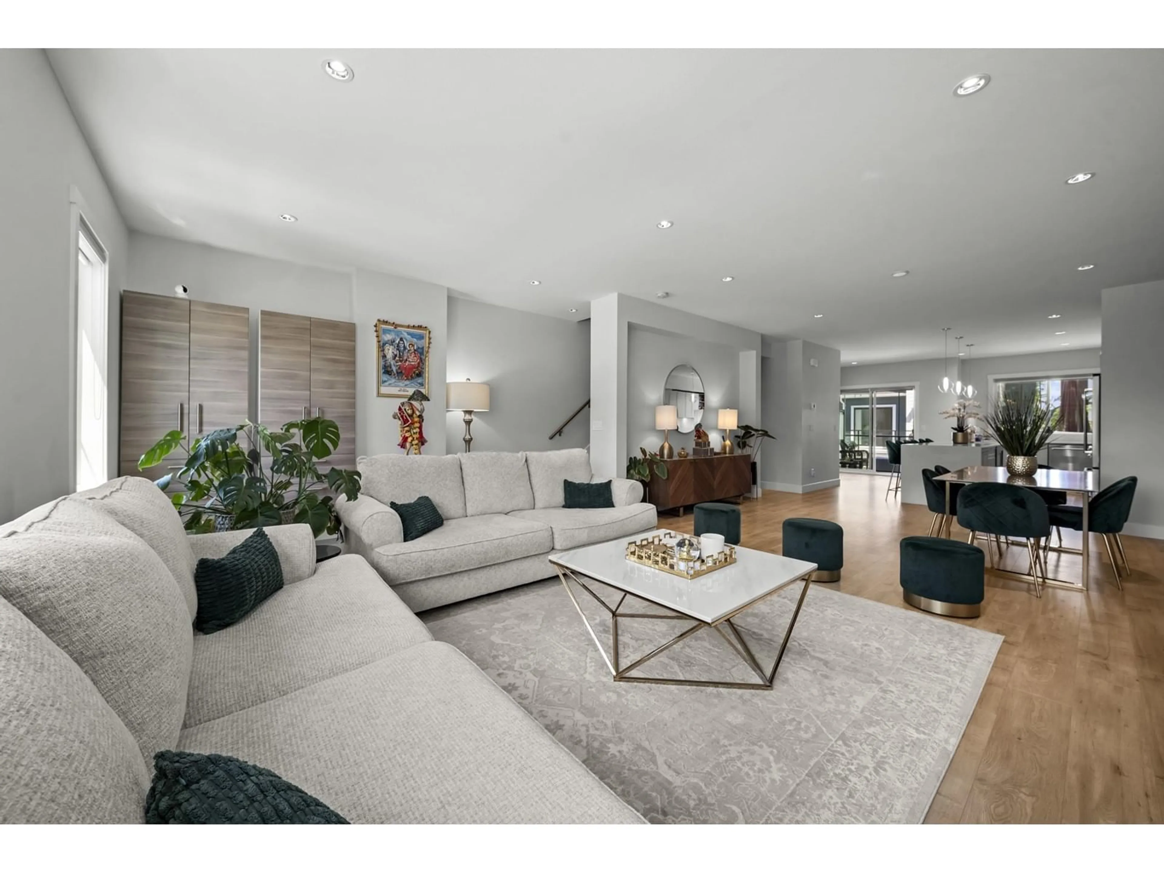 Living room with furniture, unknown for 7 - 2828 156, Surrey British Columbia V3S0C7