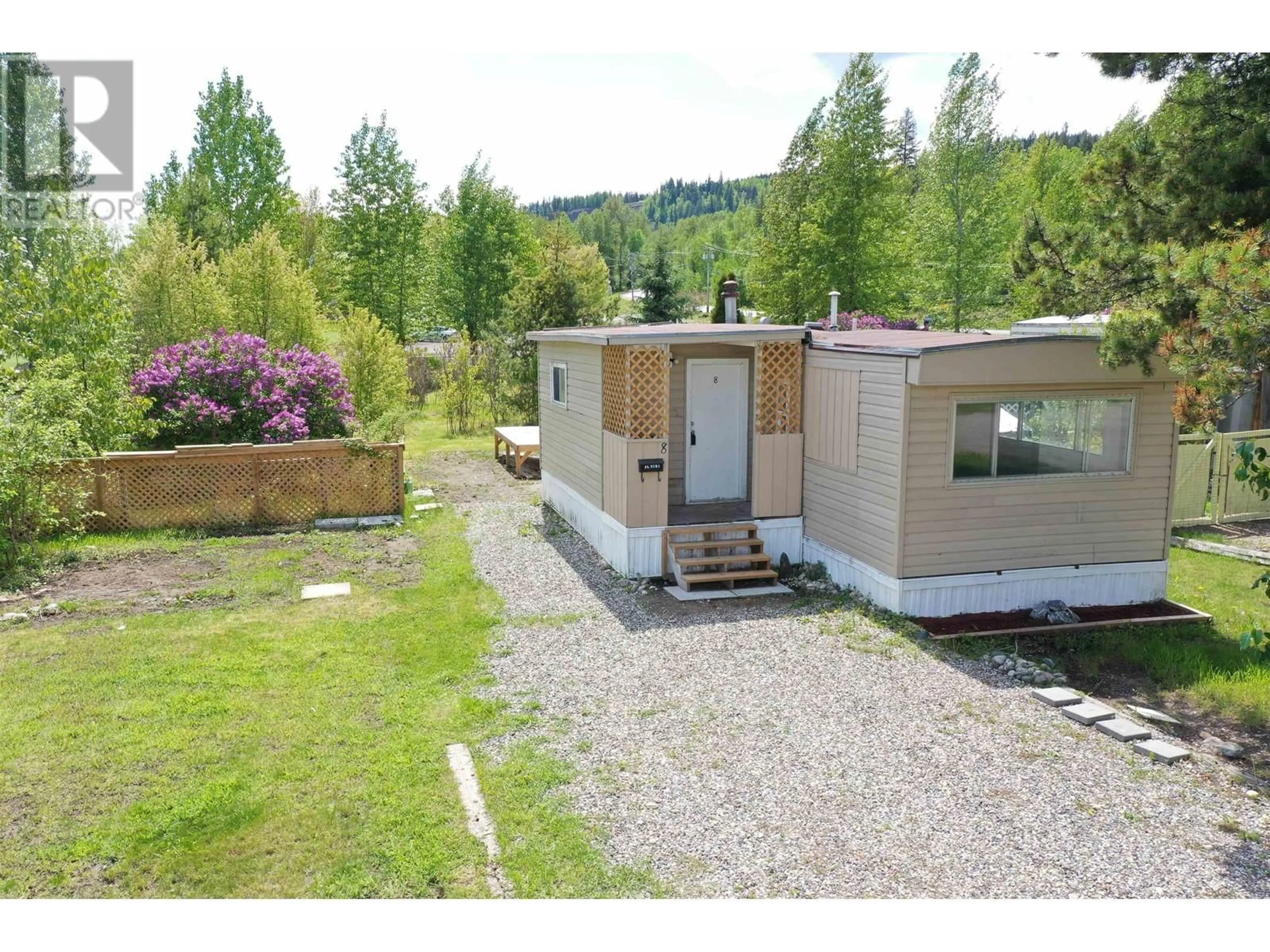 Unknown for 8 - 950 ANDERSON DRIVE, Quesnel British Columbia V2J1G5