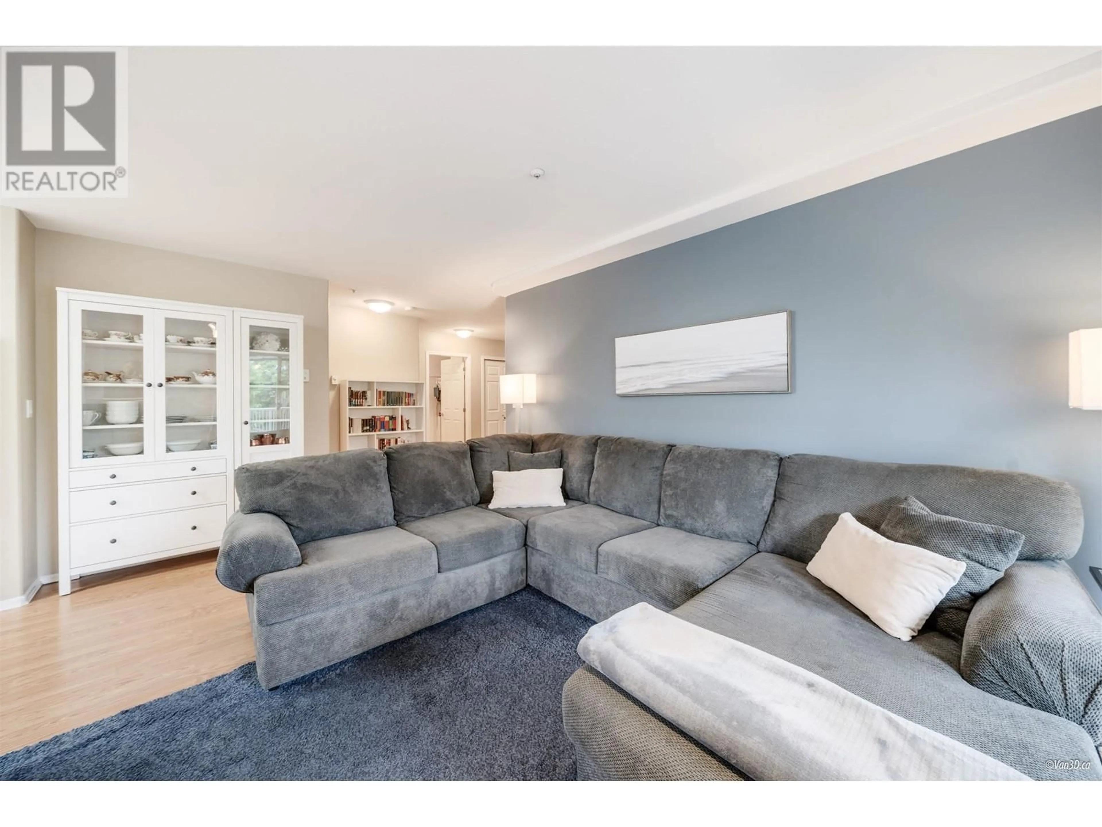 Living room with furniture, unknown for 305 - 11960 HARRIS ROAD, Pitt Meadows British Columbia V3Y2R1
