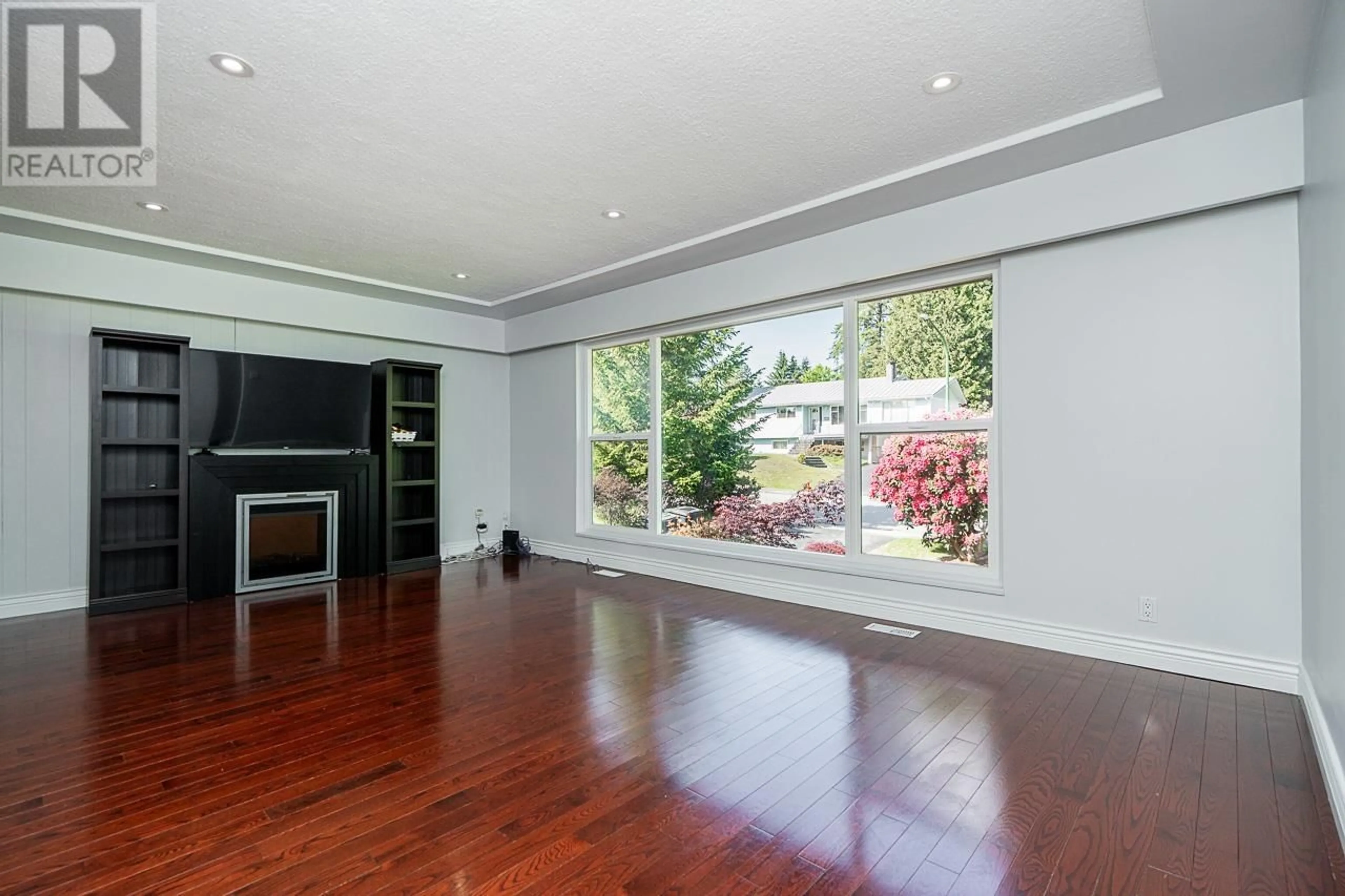Unknown for 7522 MARK CRESCENT, Burnaby British Columbia V5A1Z3
