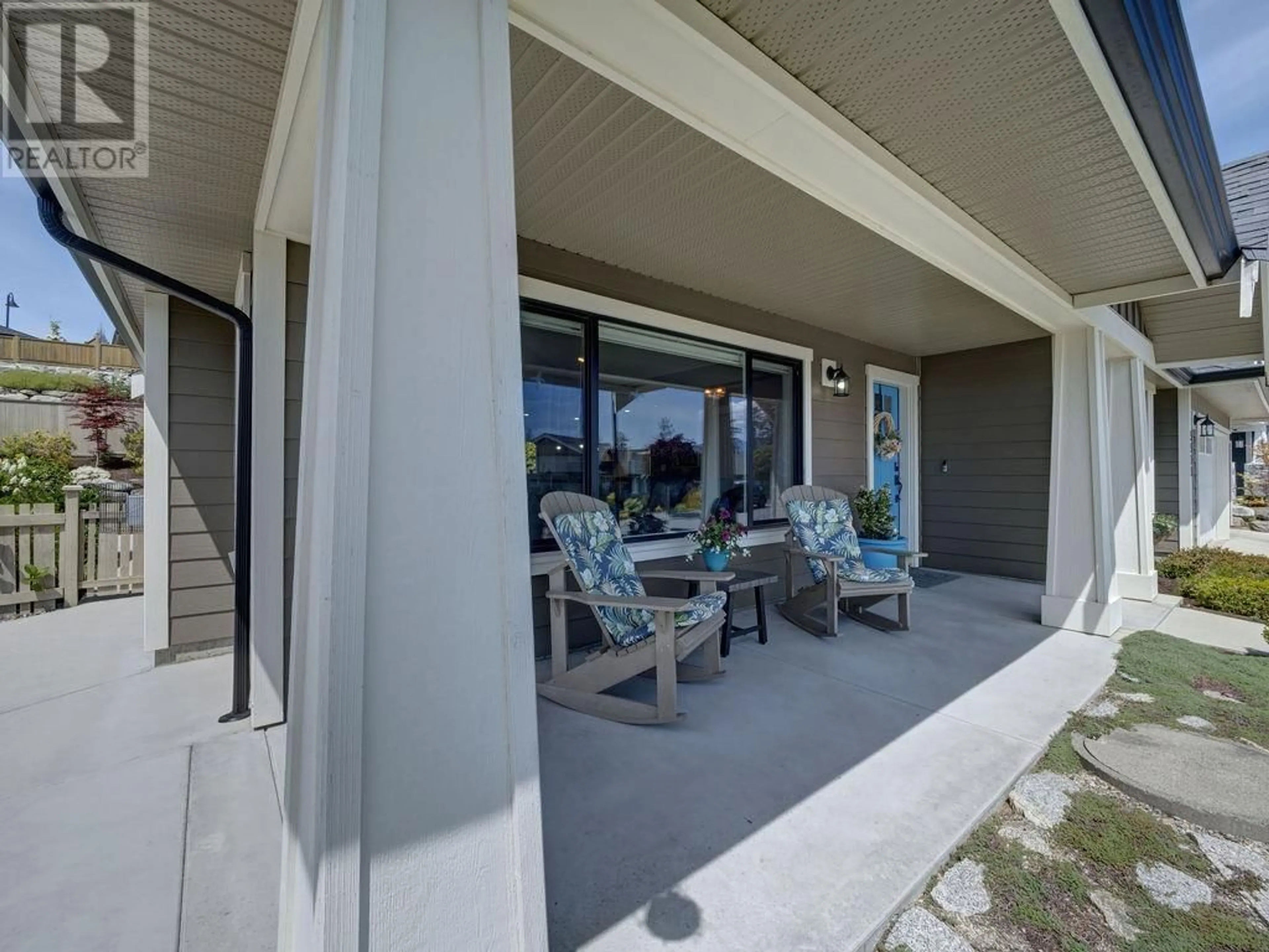 Patio, water/lake/river/ocean view for 5533 PEREGRINE CRESCENT, Sechelt British Columbia V0N3A7
