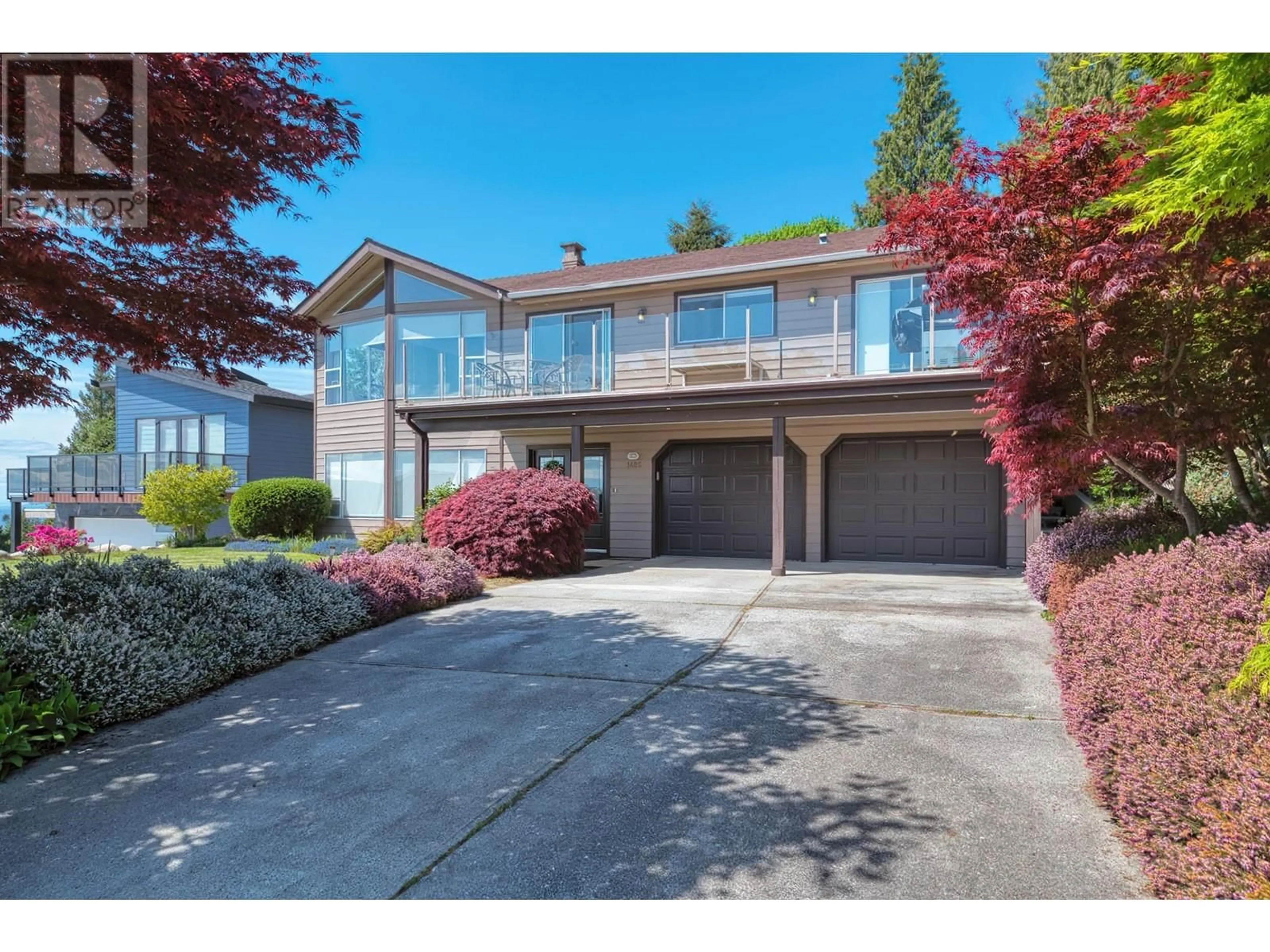 Home with vinyl exterior material, street for 1486 BONNIEBROOK HEIGHTS ROAD, Gibsons British Columbia V0N1V5