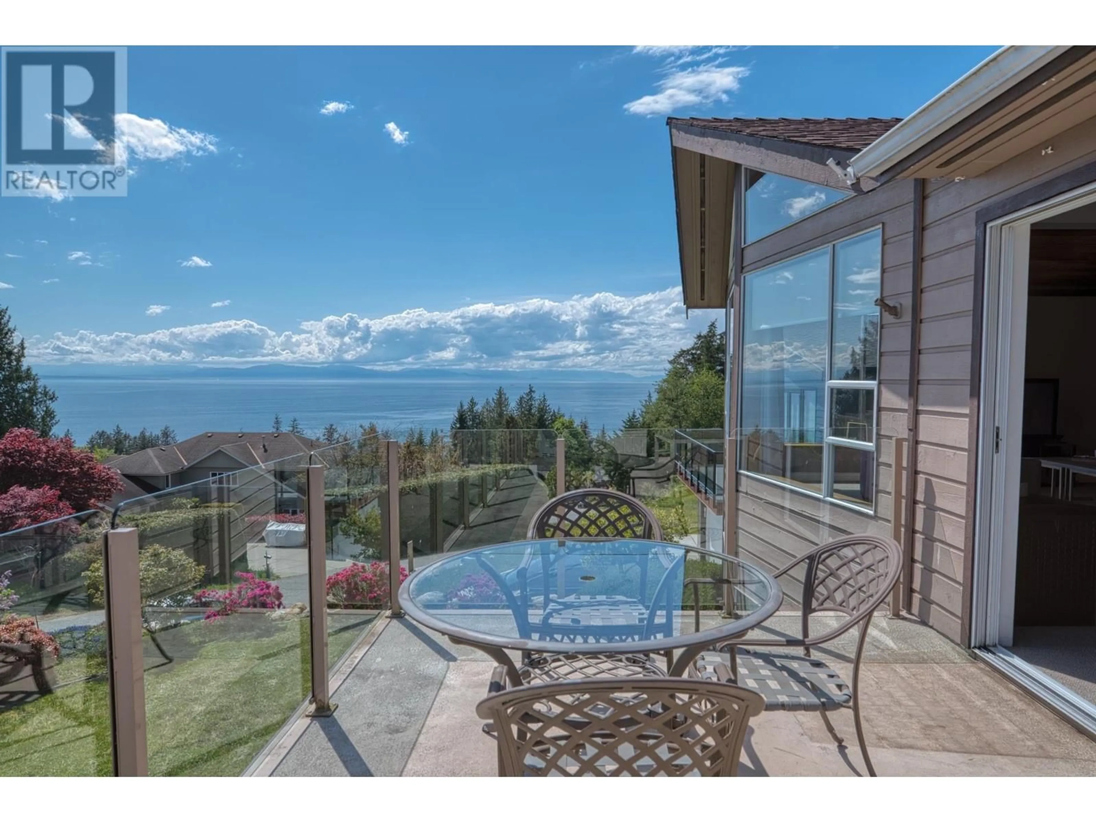 Patio, water/lake/river/ocean view for 1486 BONNIEBROOK HEIGHTS ROAD, Gibsons British Columbia V0N1V5