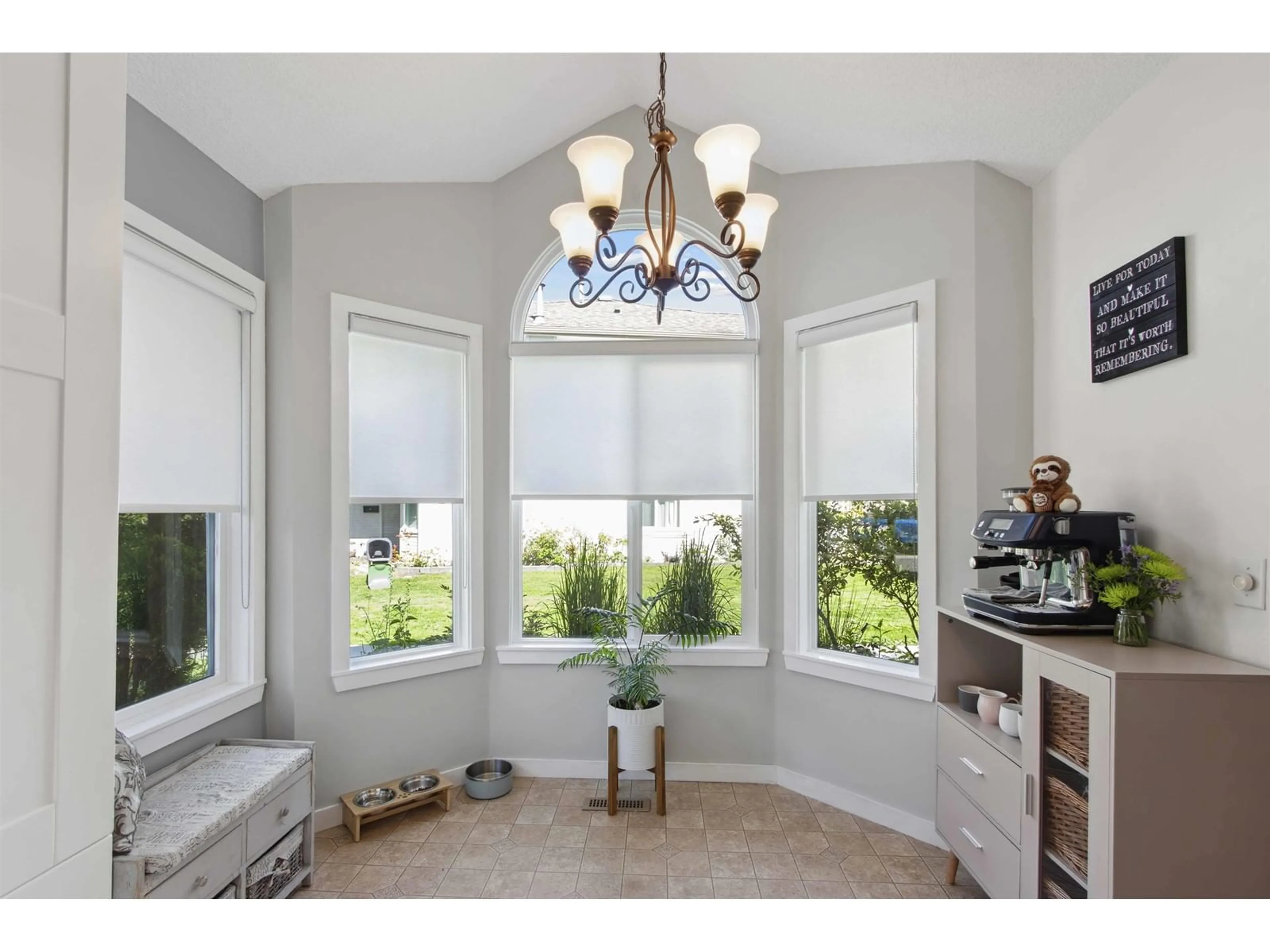 Indoor entryway for 25 - 9045 WALNUT GROVE, Langley British Columbia V1M2E1