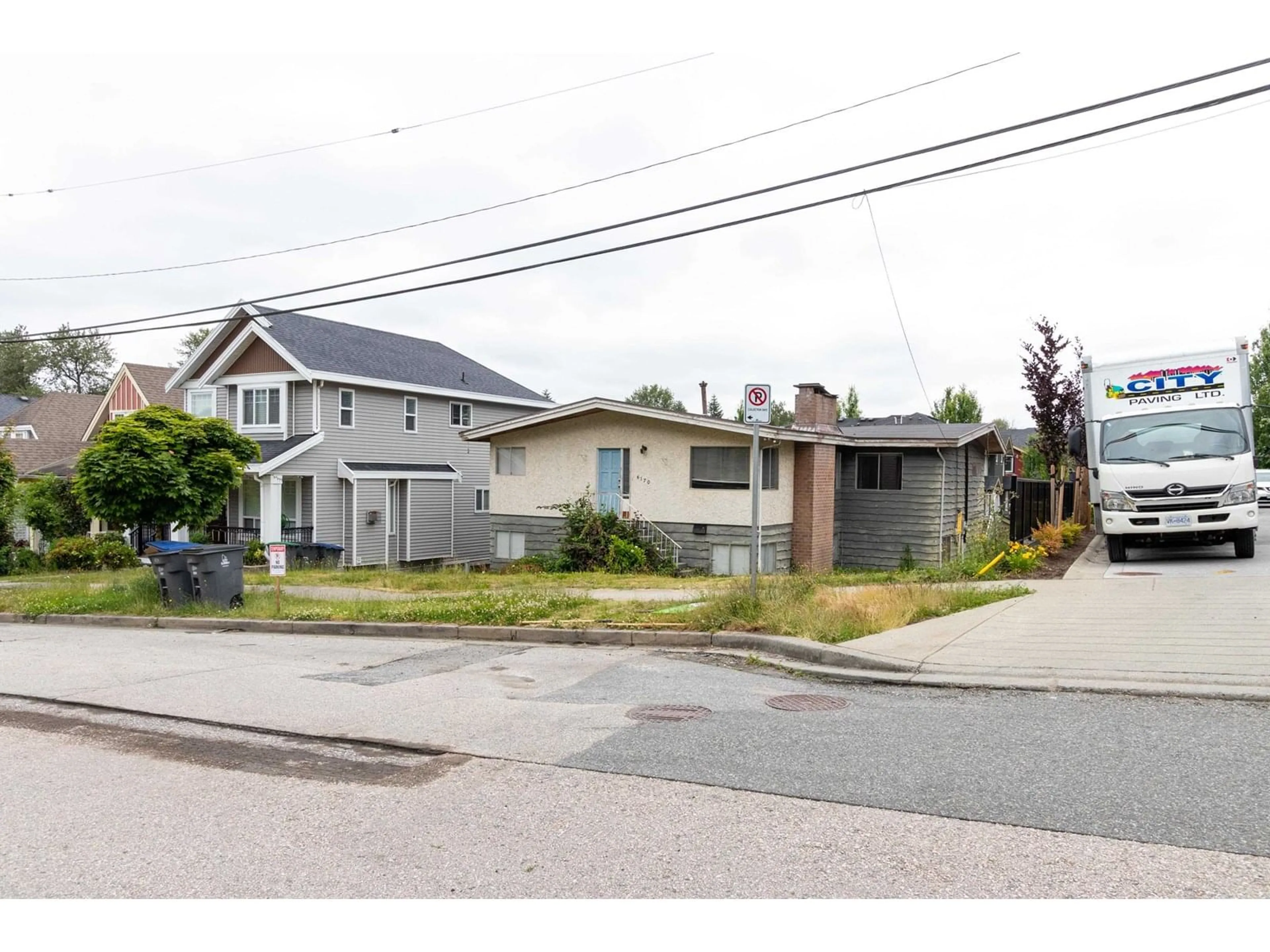 A pic from outside/outdoor area/front of a property/back of a property/a pic from drone, street for 6170 138, Surrey British Columbia V3X1E7