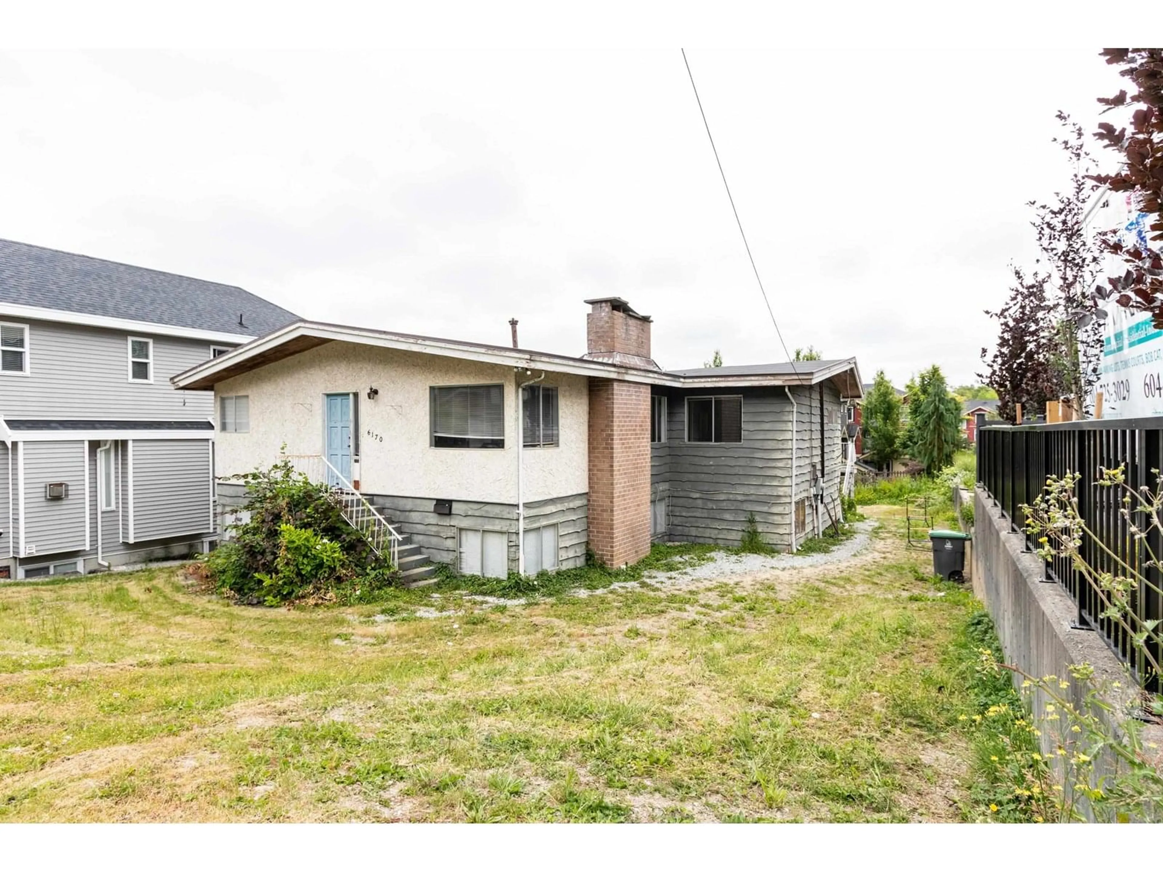 Unknown for 6170 138, Surrey British Columbia V3X1E7