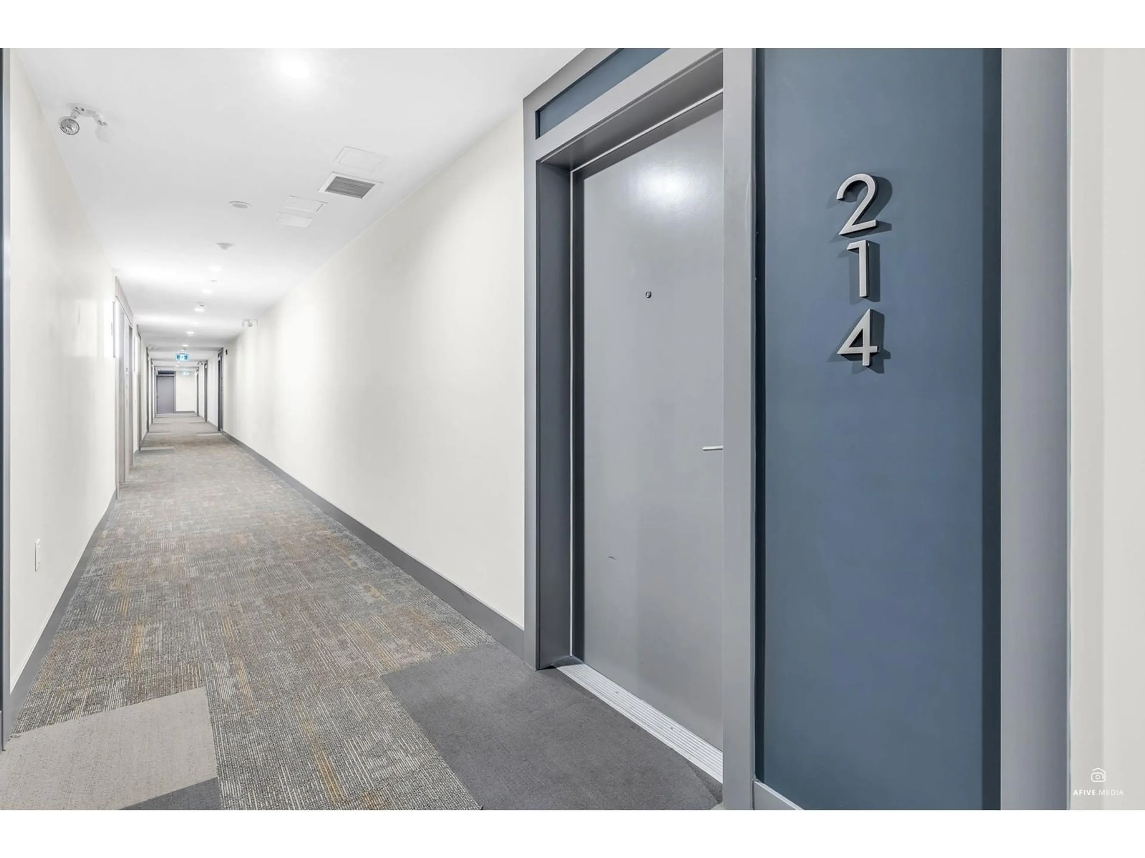 Indoor foyer for 214 - 6950 NICHOLSON, Delta British Columbia V4E0A8