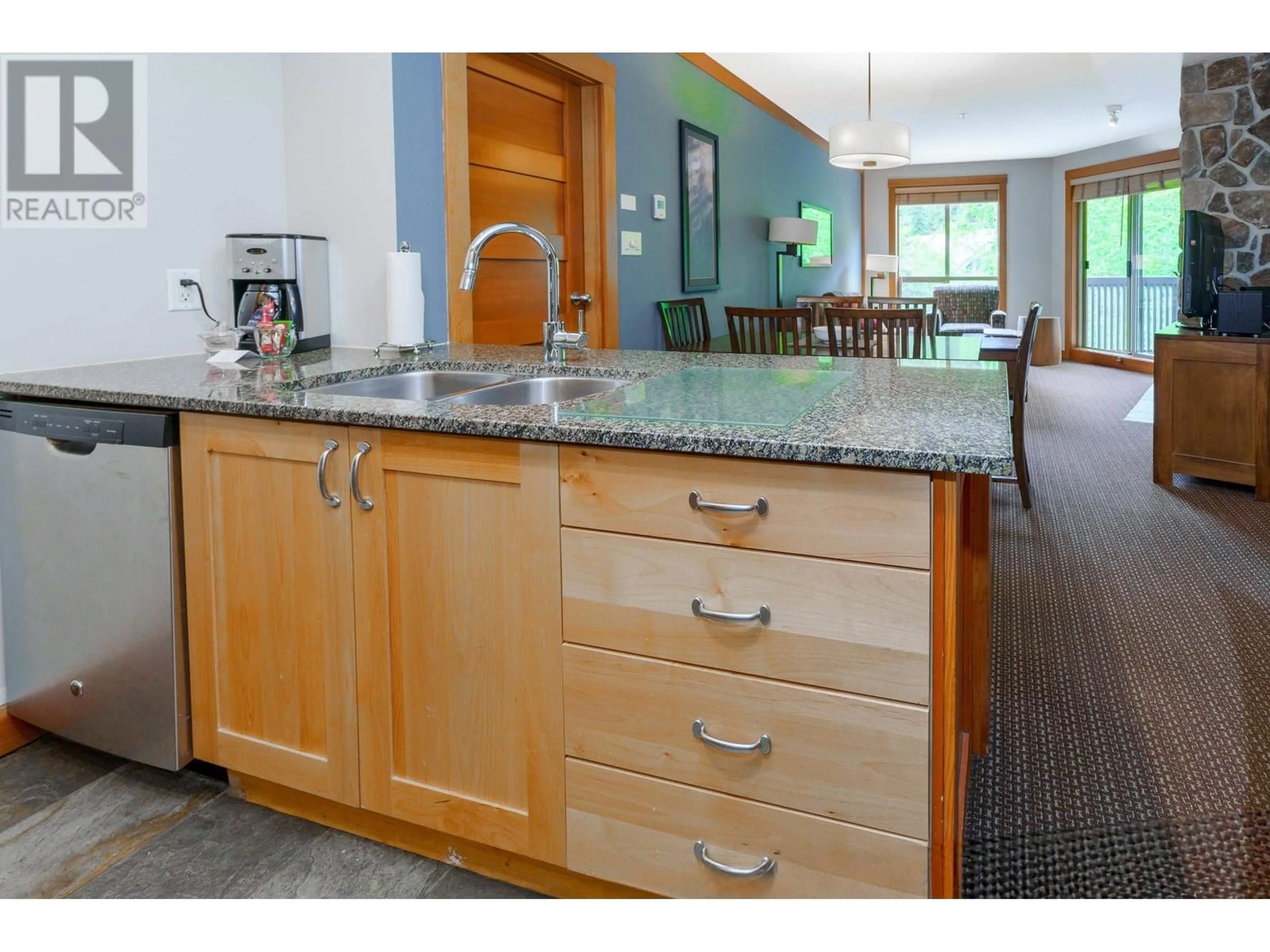 Open concept kitchen, unknown for 320D - 2036 LONDON LANE, Whistler British Columbia V0N1B2