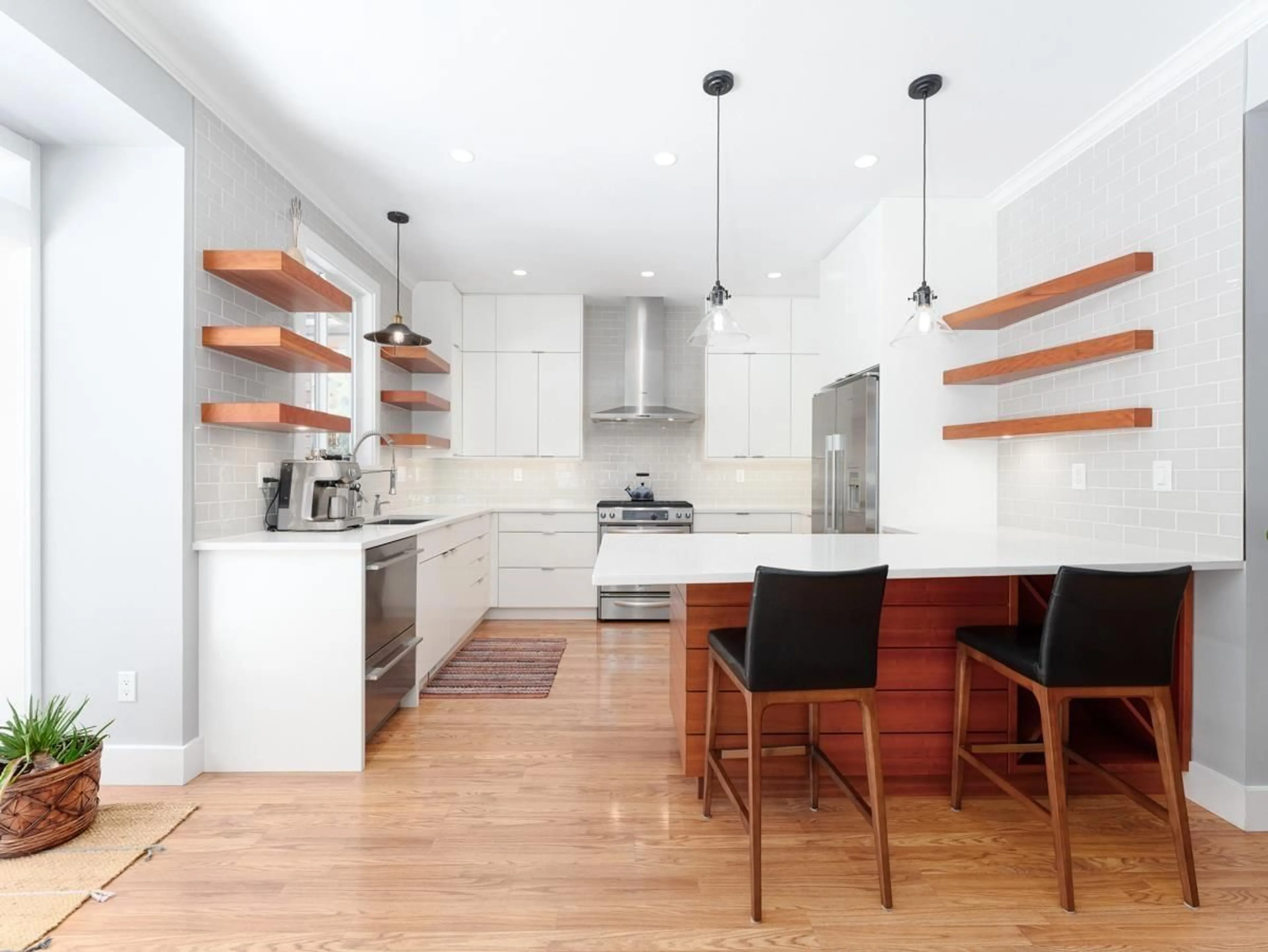 Contemporary kitchen, wood/laminate floor for 1383 129A, Surrey British Columbia V4A3Y8