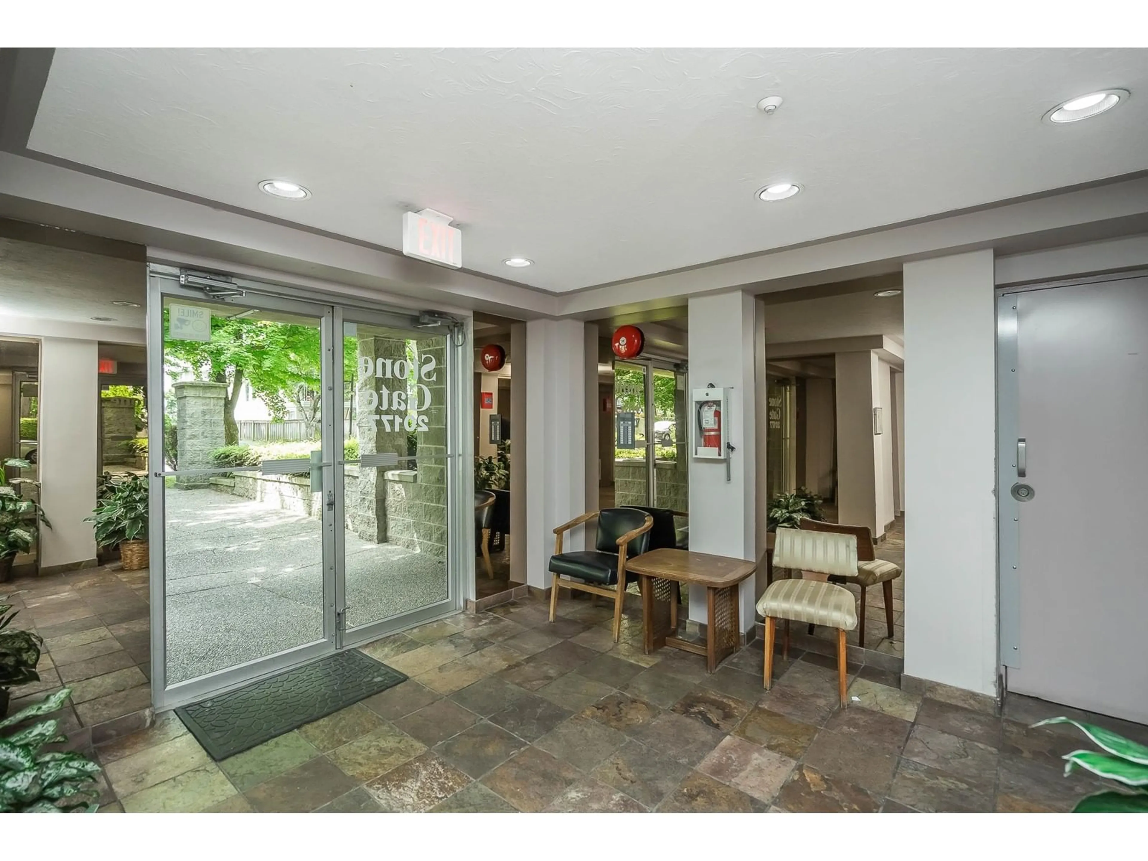 Indoor foyer for 210 - 20177 54A, Langley British Columbia V3A3W6