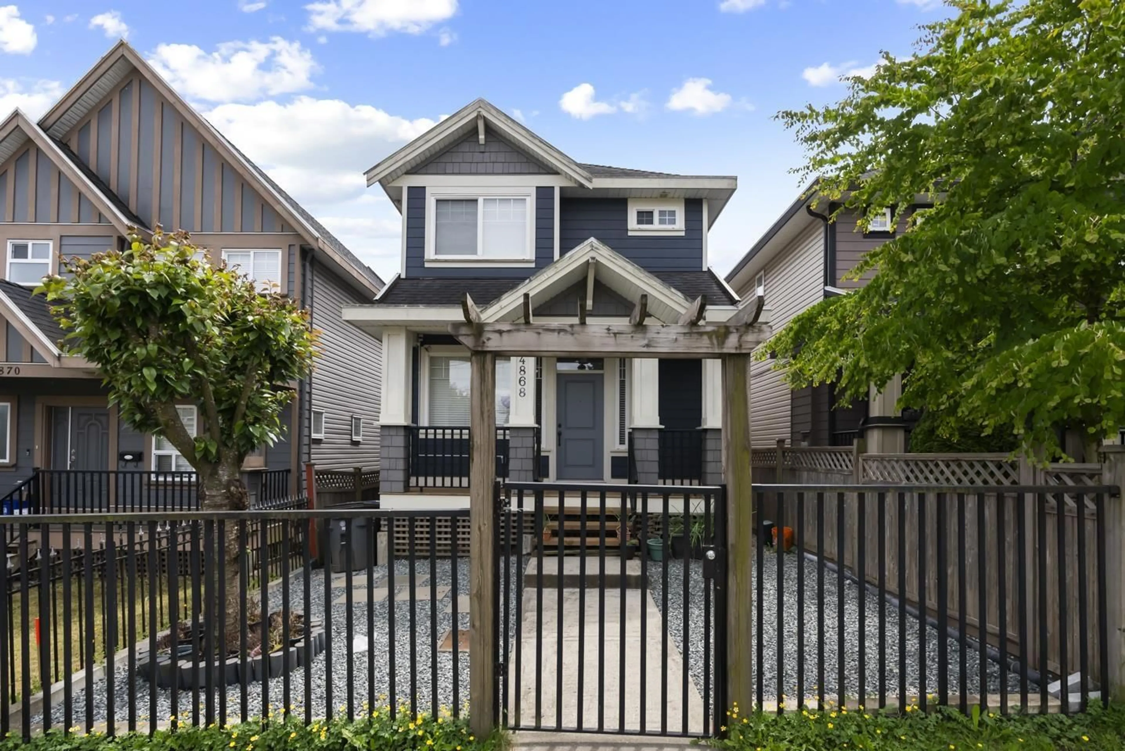 Home with vinyl exterior material, street for 14868 72, Surrey British Columbia V3S2G1