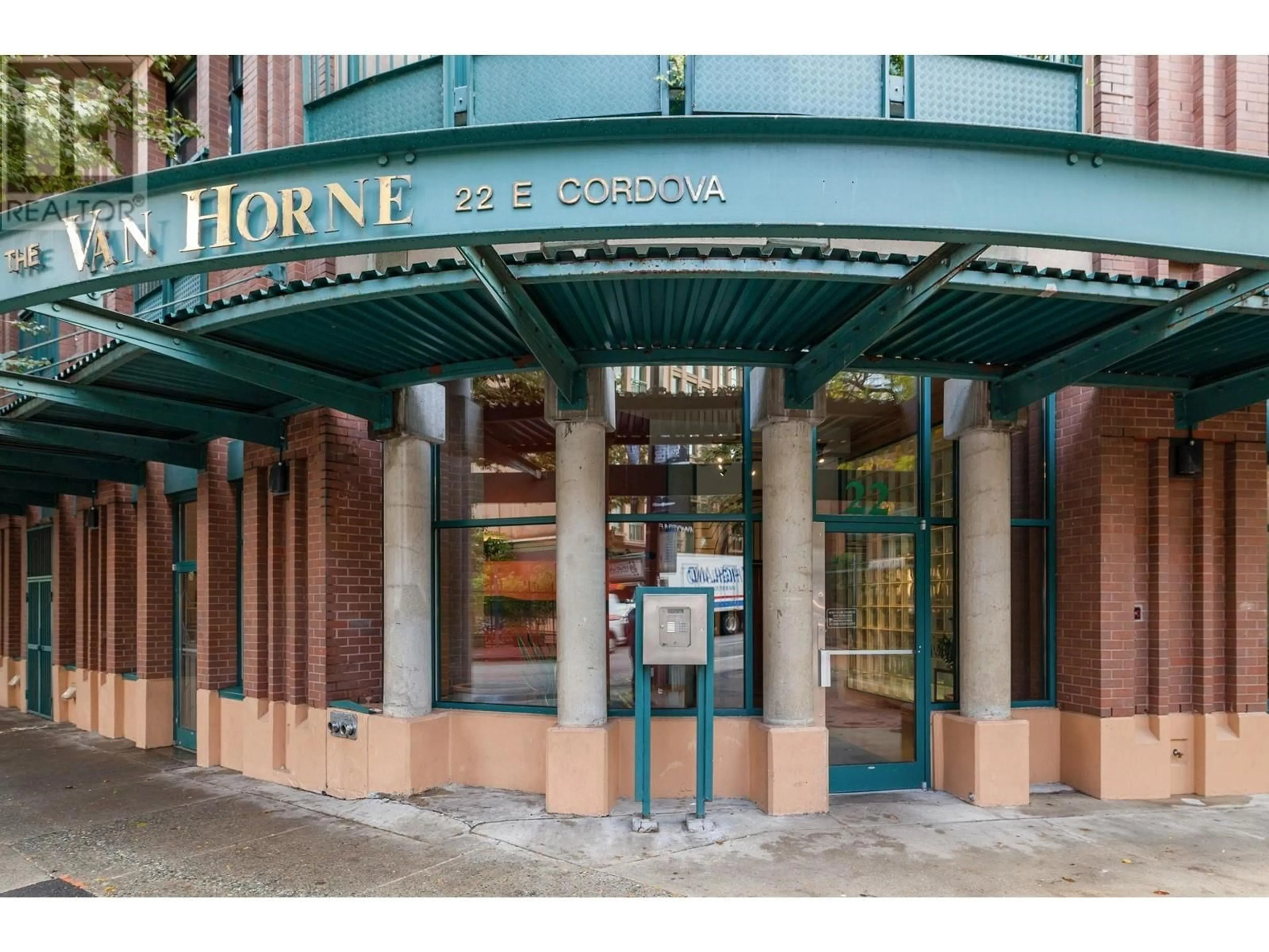 Indoor foyer for 208 - 22 EAST CORDOVA STREET, Vancouver British Columbia V6A4G8