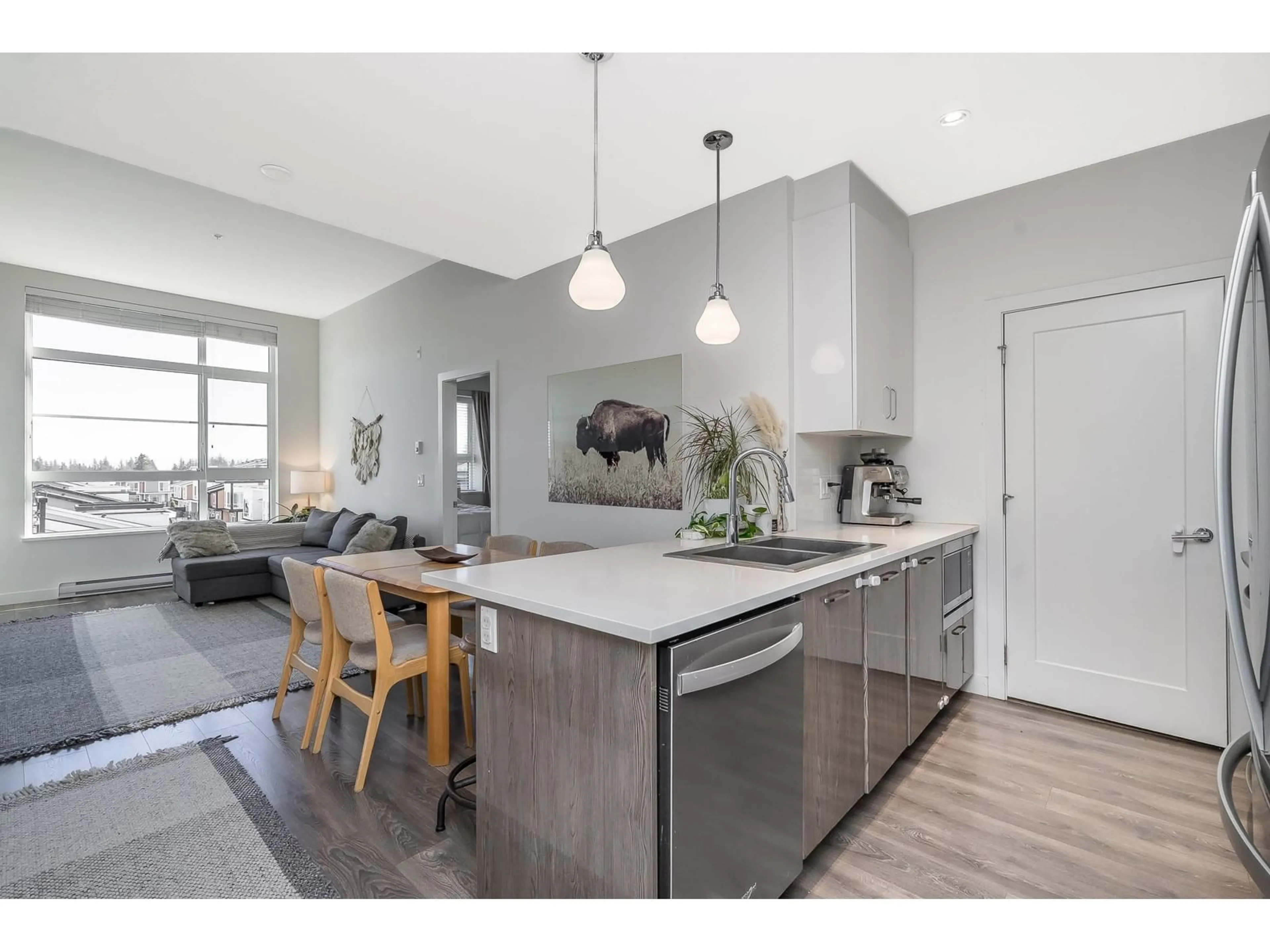 Open concept kitchen, unknown for 508 - 20829 77A, Langley British Columbia V2Y0Y5