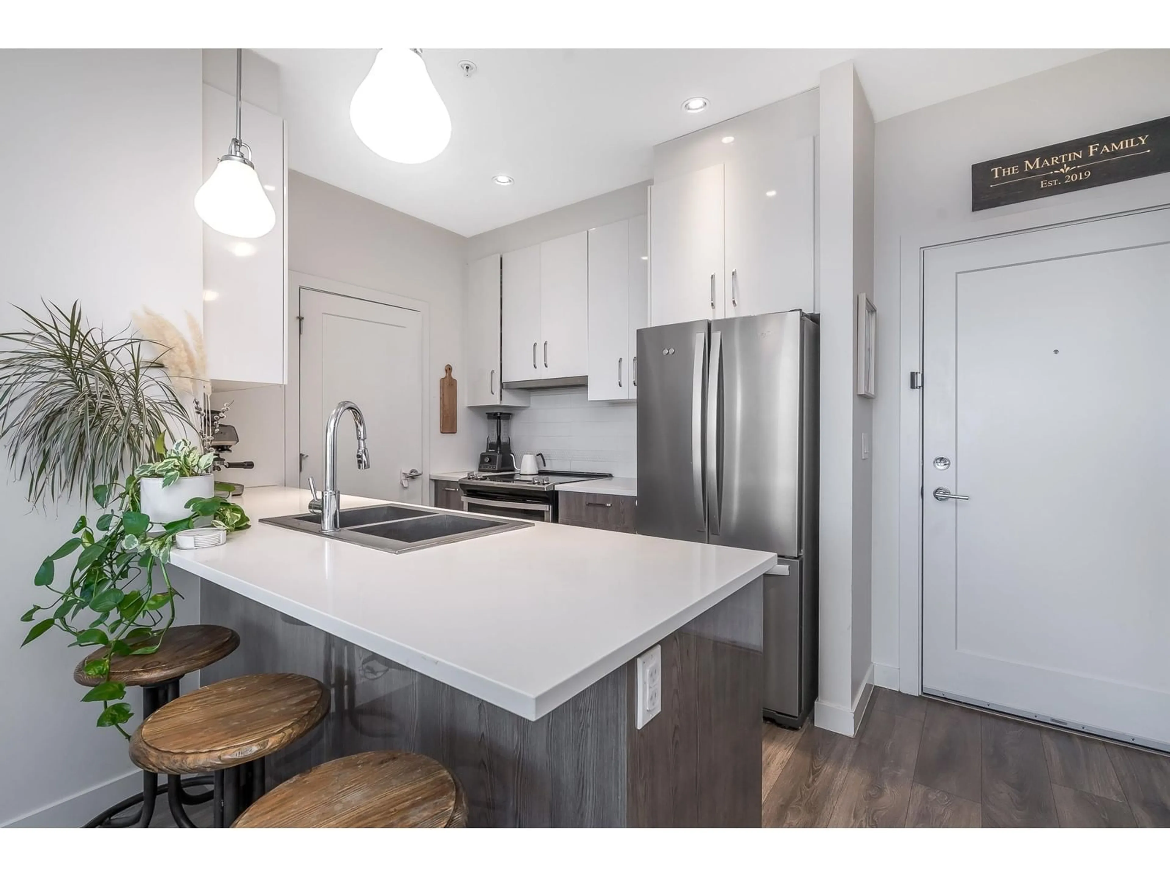 Open concept kitchen, unknown for 508 - 20829 77A, Langley British Columbia V2Y0Y5