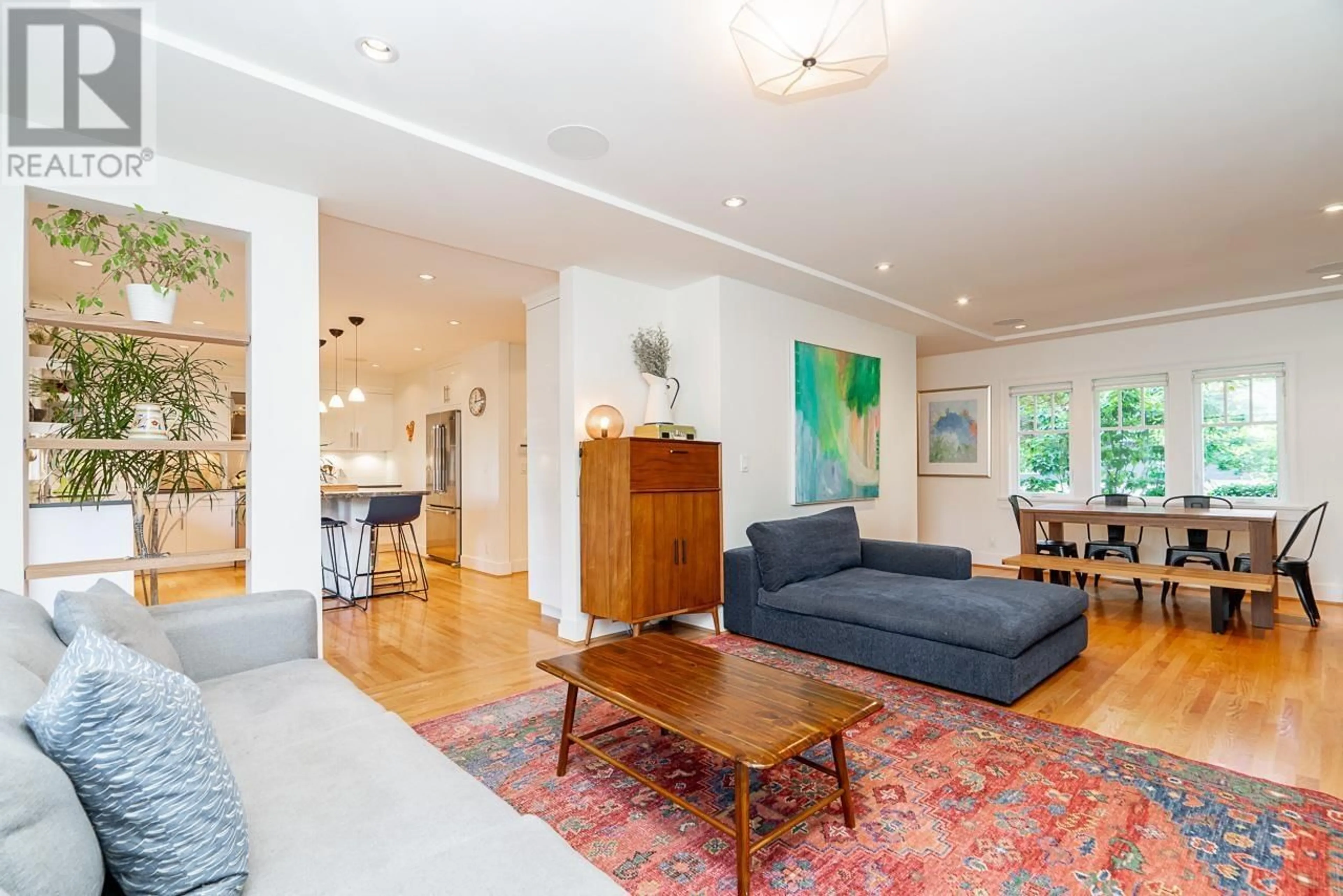 Living room with furniture, wood/laminate floor for 3676 ST. CATHERINES STREET, Vancouver British Columbia V5V4L1