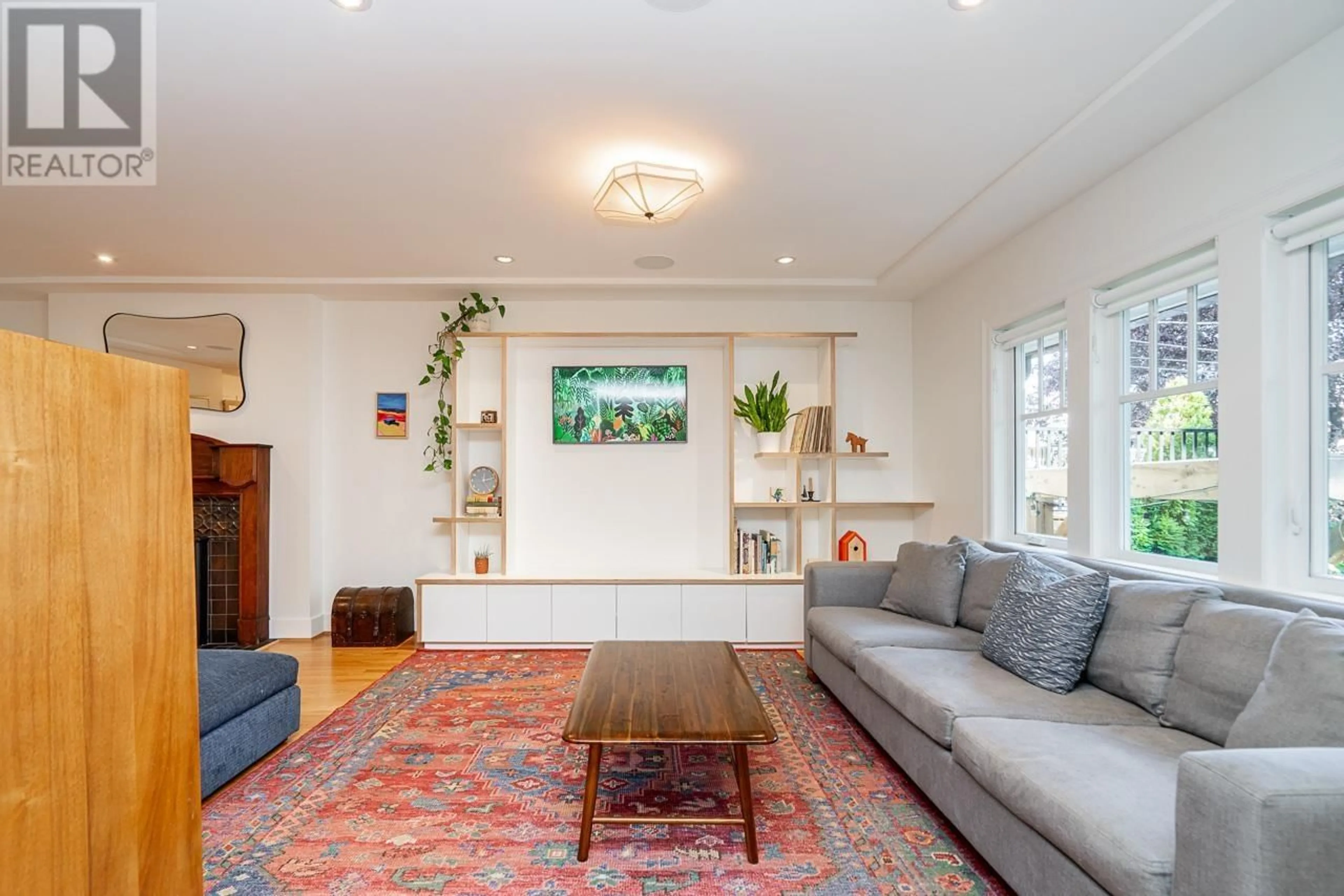 Living room with furniture, unknown for 3676 ST. CATHERINES STREET, Vancouver British Columbia V5V4L1