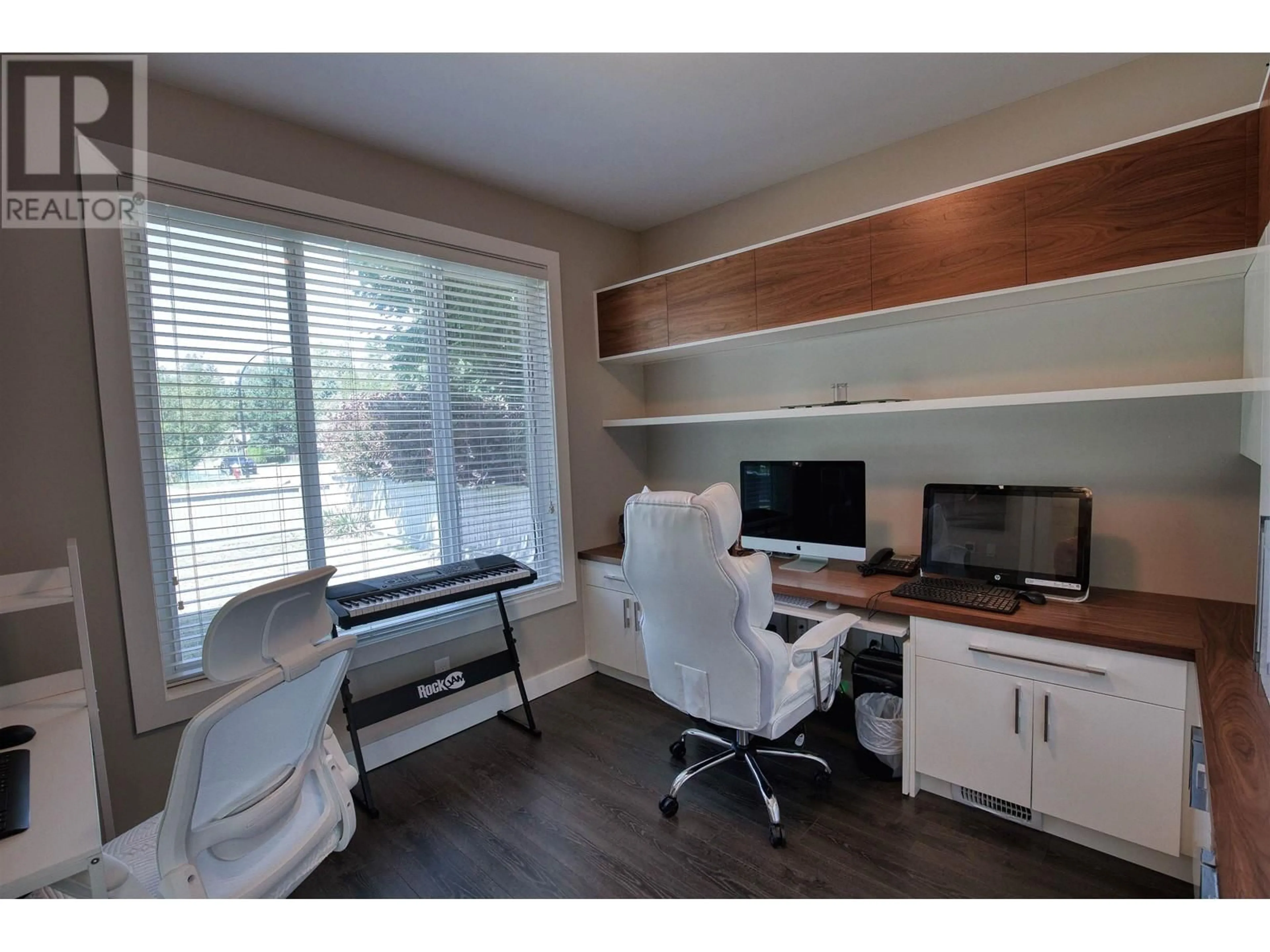 A pic of a room for 20922 DEWDNEY TRUNK ROAD, Maple Ridge British Columbia V2X3E8