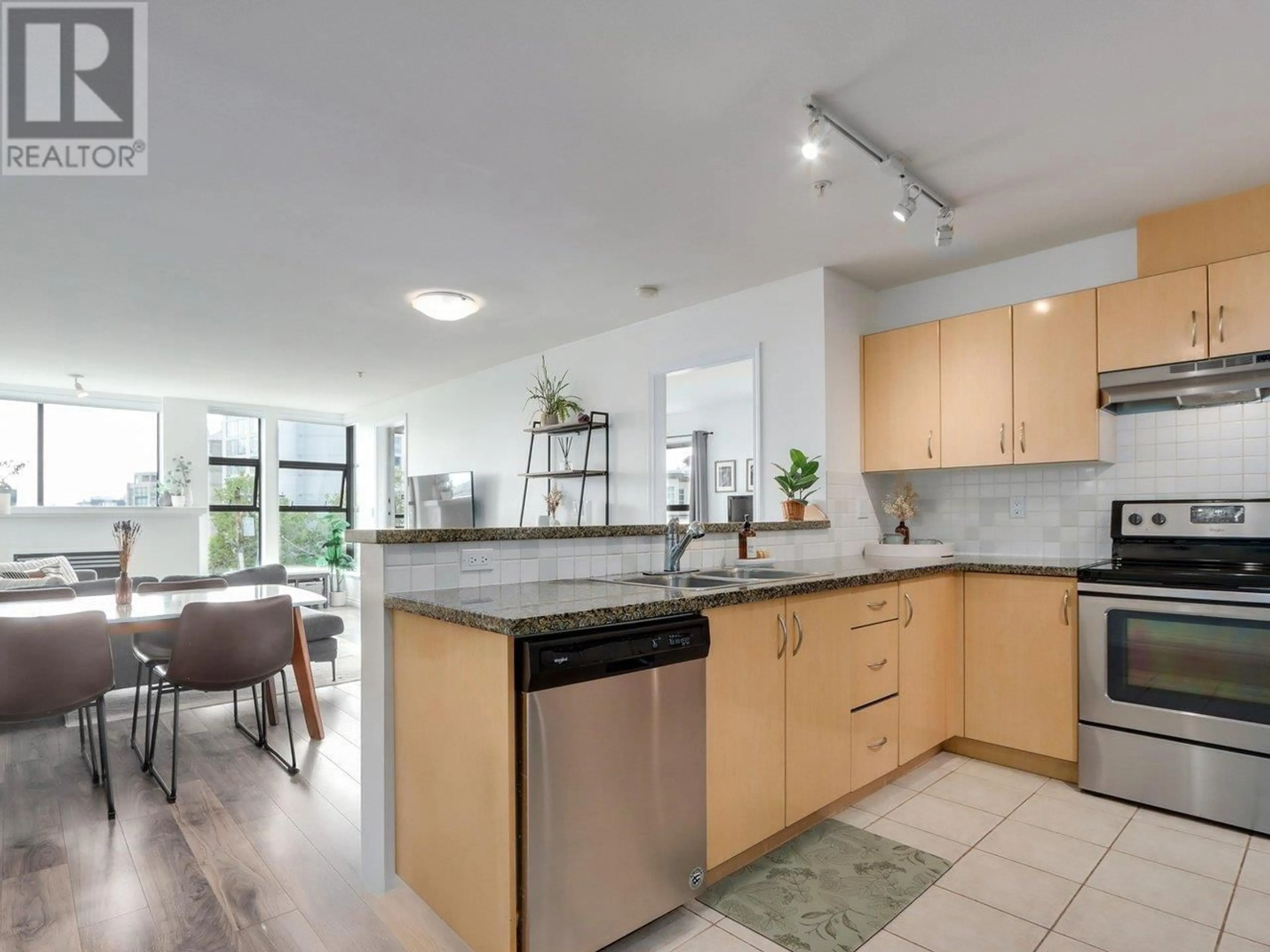 Open concept kitchen, unknown for 306 - 305 LONSDALE AVENUE, North Vancouver British Columbia V7M2G3