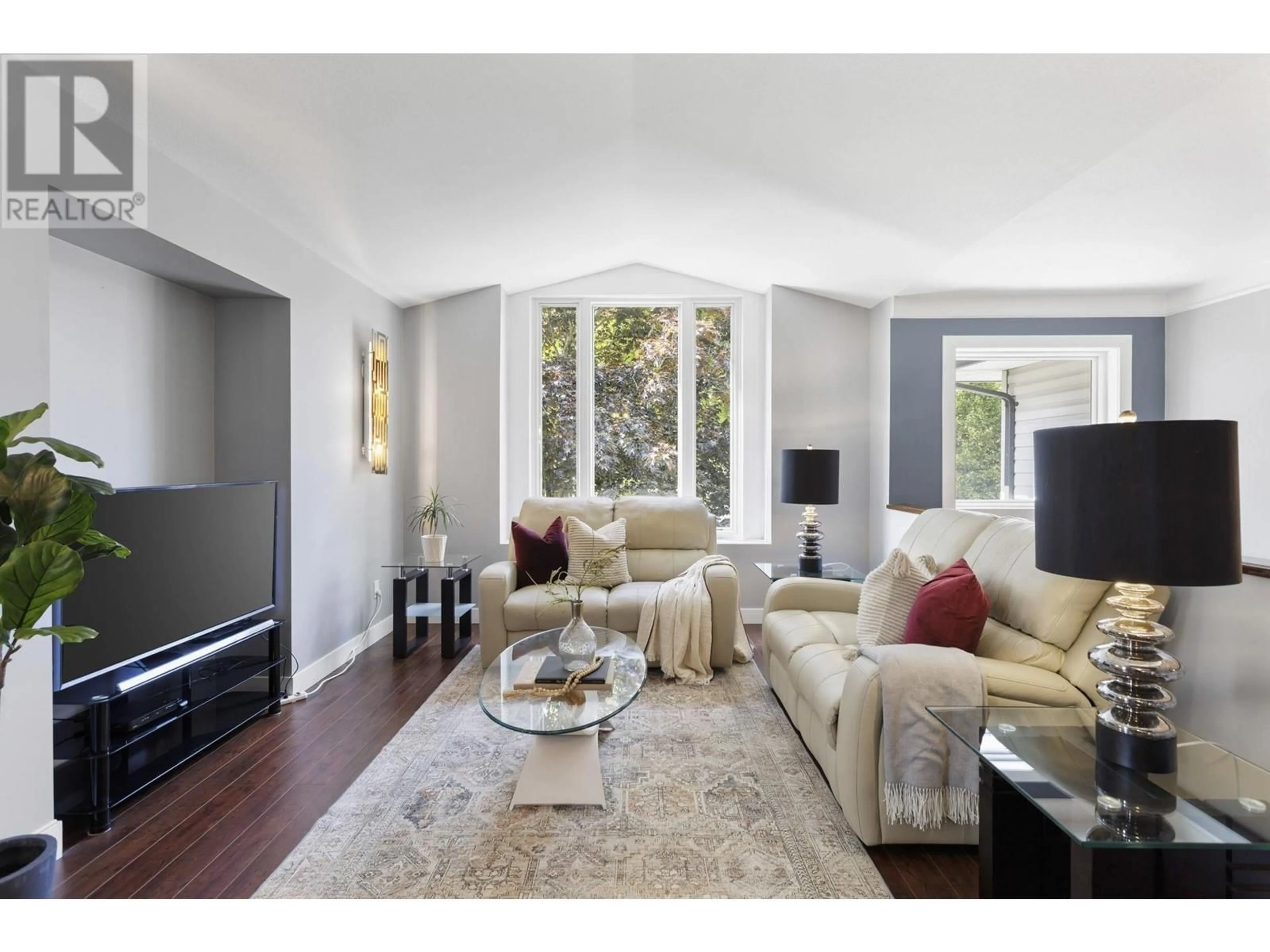 Living room with furniture, unknown for 11330 238 STREET, Maple Ridge British Columbia V2W1V4