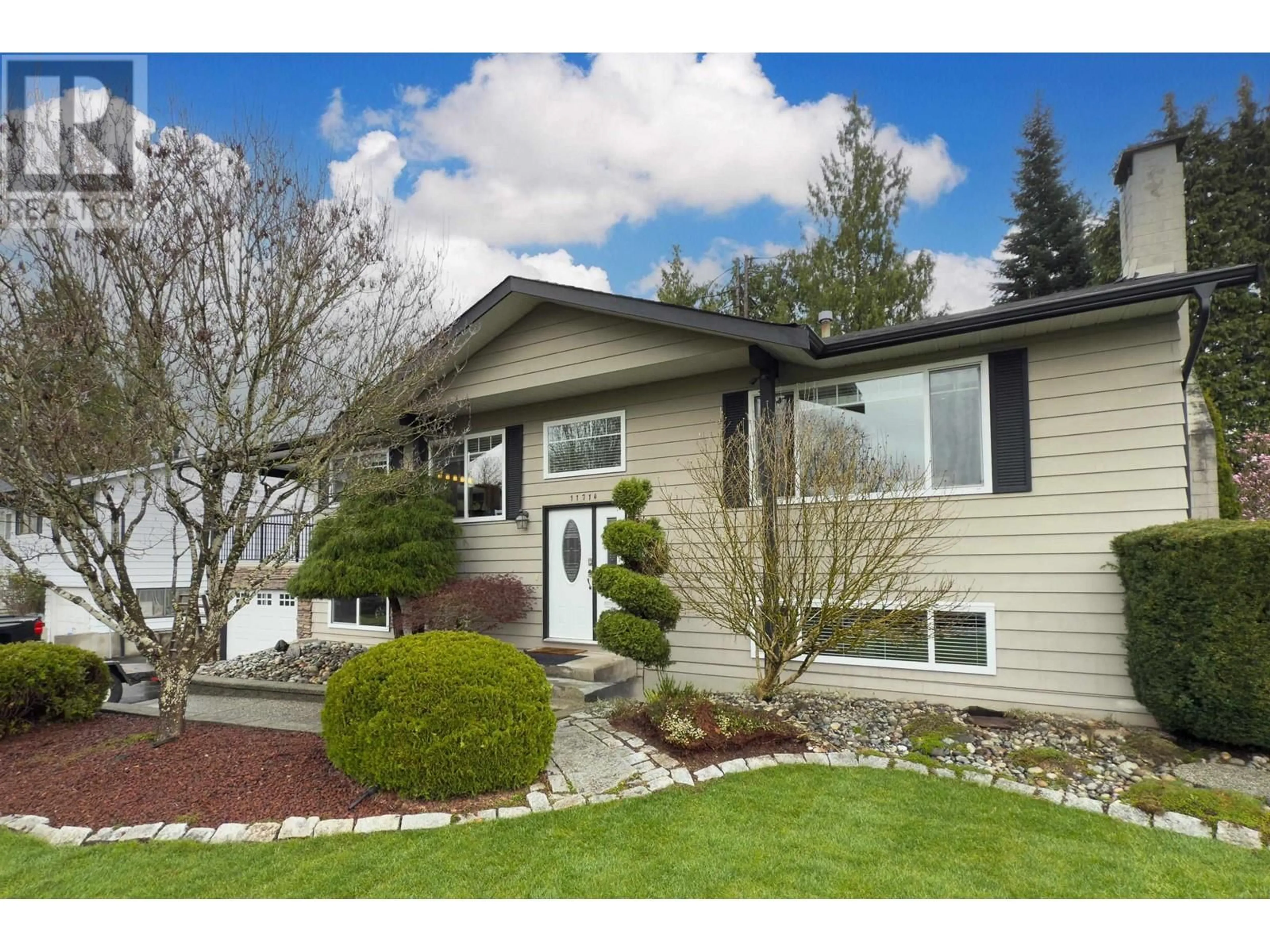 Home with vinyl exterior material, street for 11714 FRASERVIEW STREET, Maple Ridge British Columbia V2X8A8