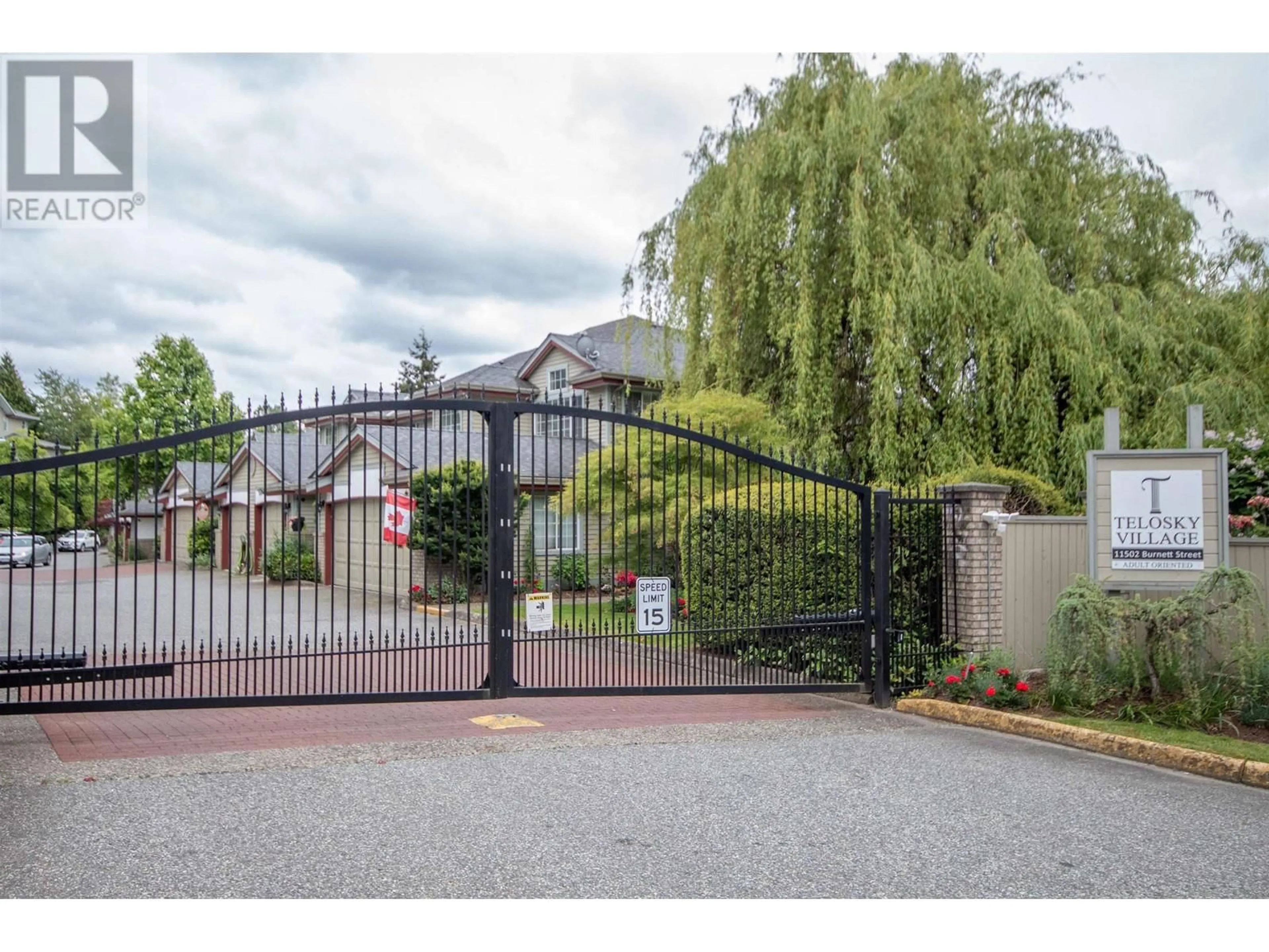 A pic from outside/outdoor area/front of a property/back of a property/a pic from drone, street for 1 - 11502 BURNETT STREET, Maple Ridge British Columbia V2X0Y2