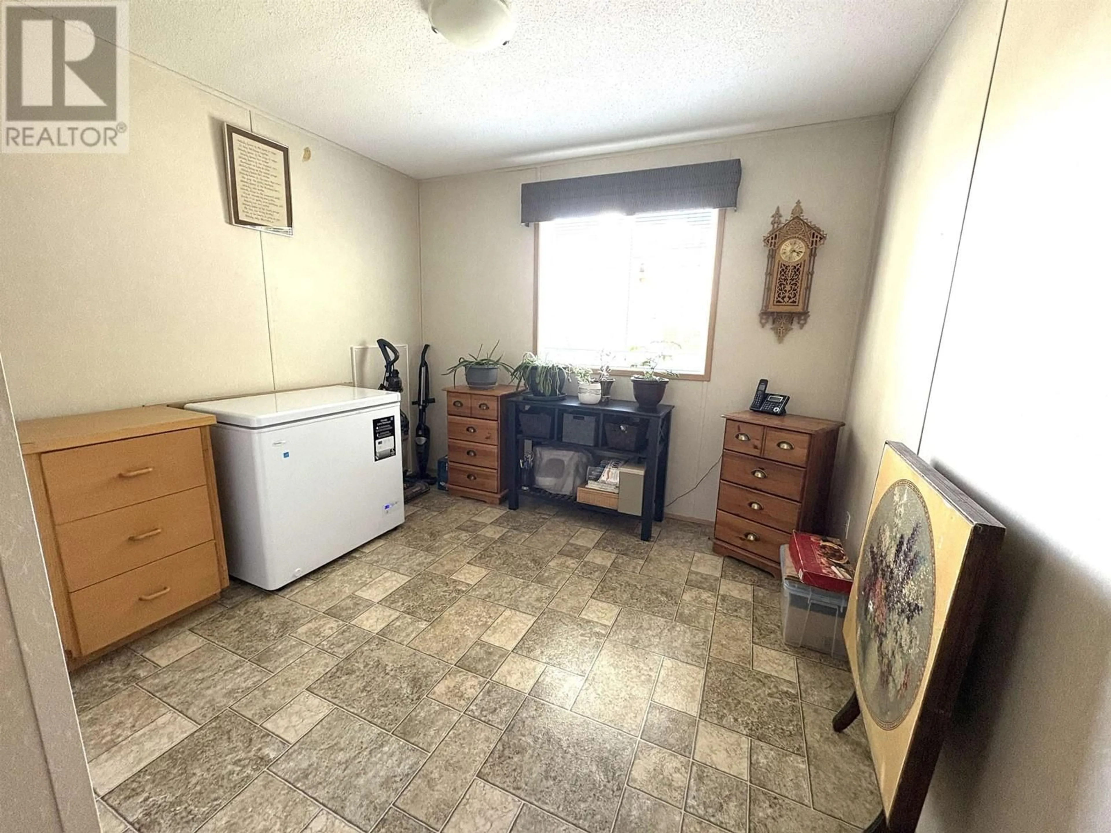 A pic of a room for 4597 HANDLEN ROAD, Prince George British Columbia V2K2J7