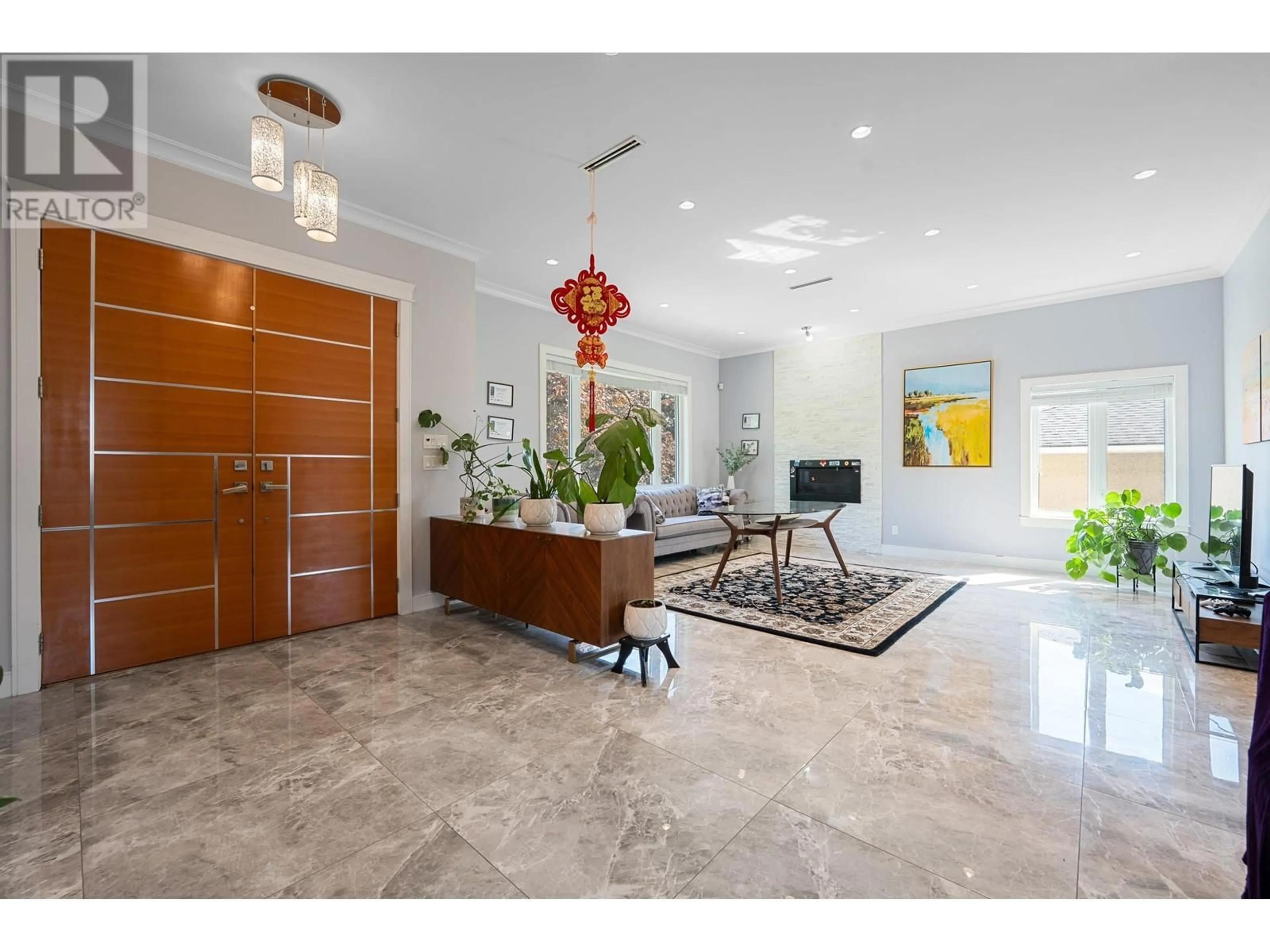 Indoor entryway for 6960 BRYANT COURT, Burnaby British Columbia V5E1S9