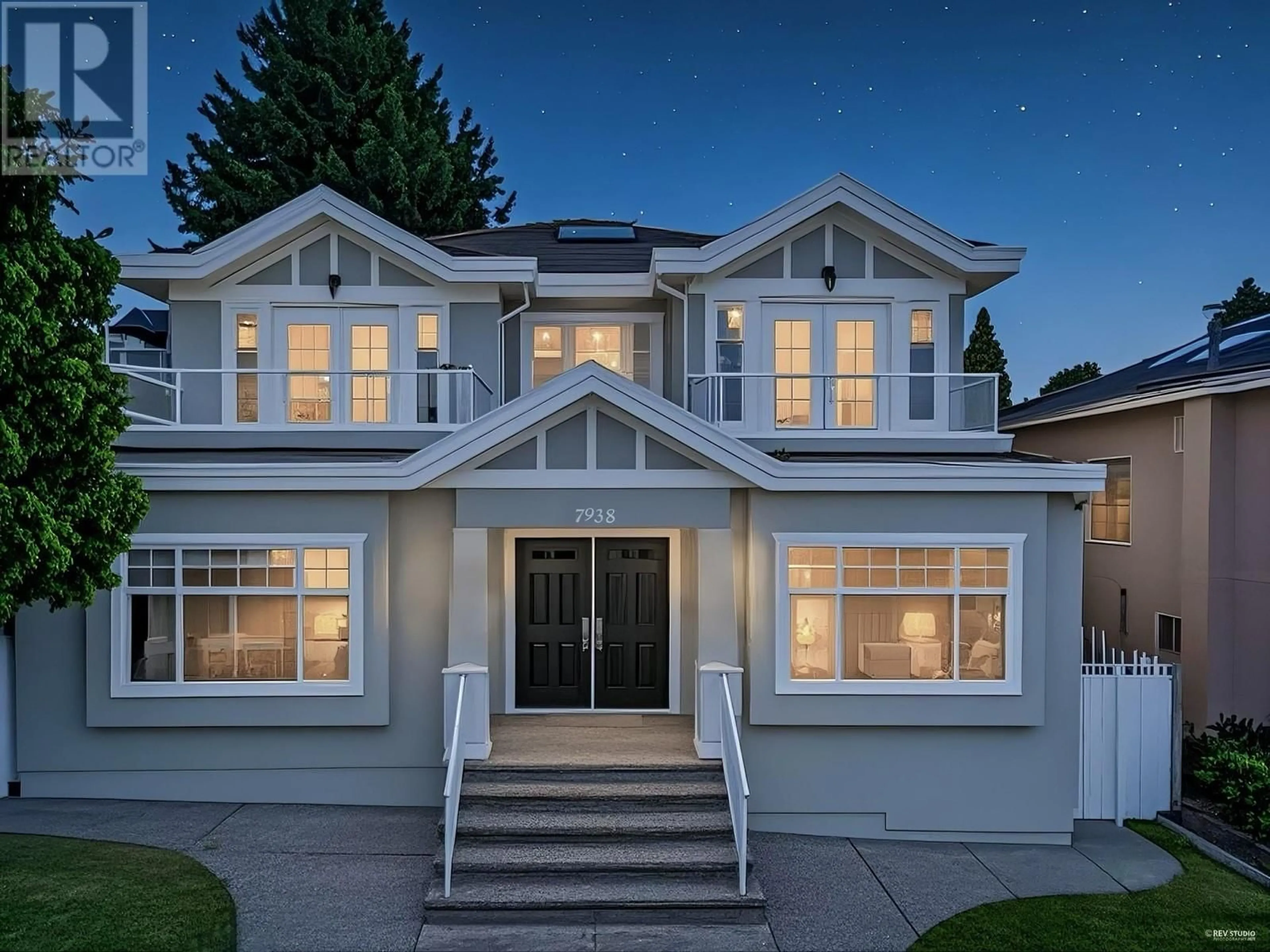 Home with vinyl exterior material, street for 7938 VICTORIA DRIVE, Vancouver British Columbia V5P4A5