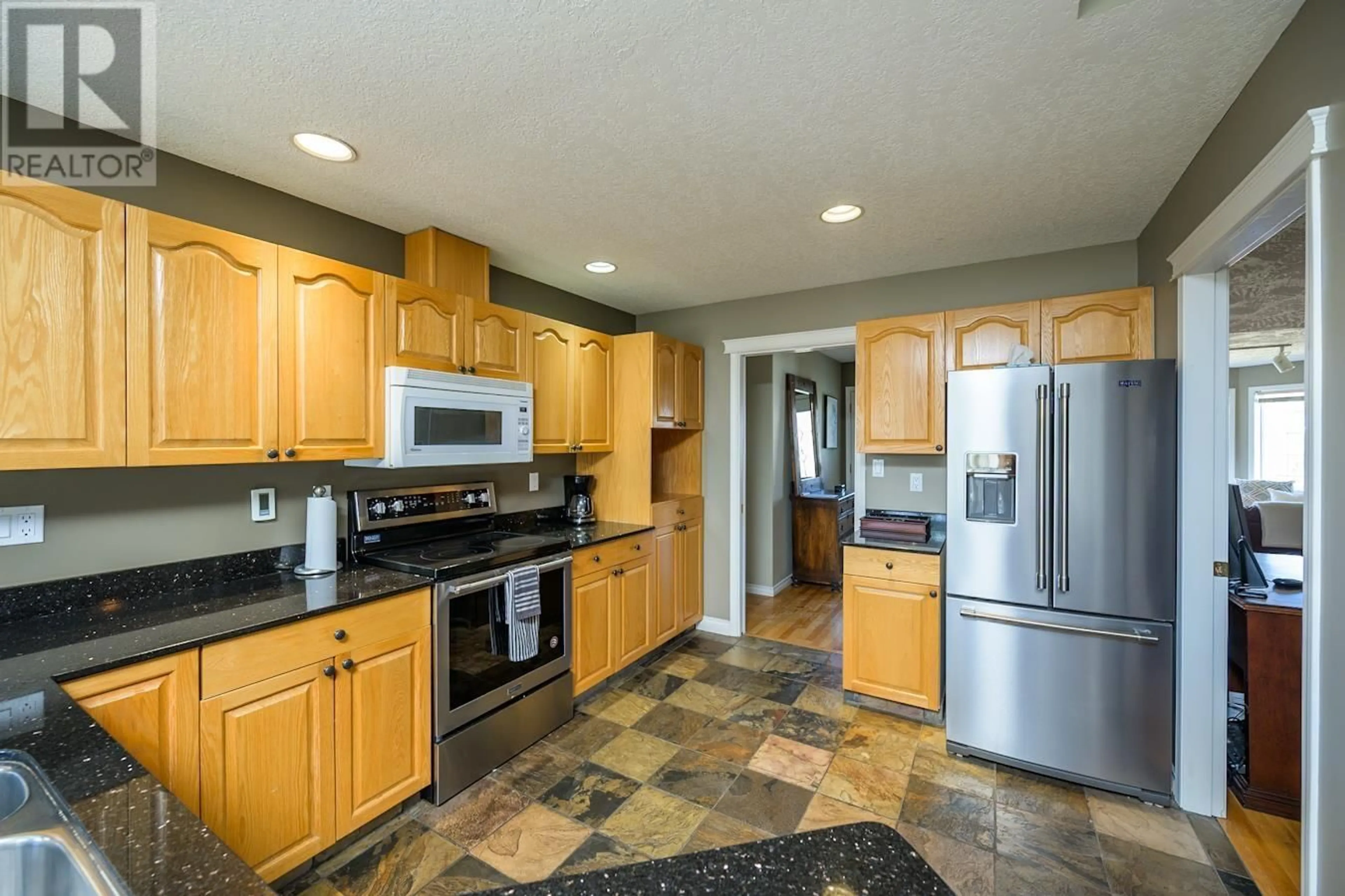 Standard kitchen, ceramic/tile floor for 3219 ST FRANCES CRESCENT, Prince George British Columbia V2N5A3