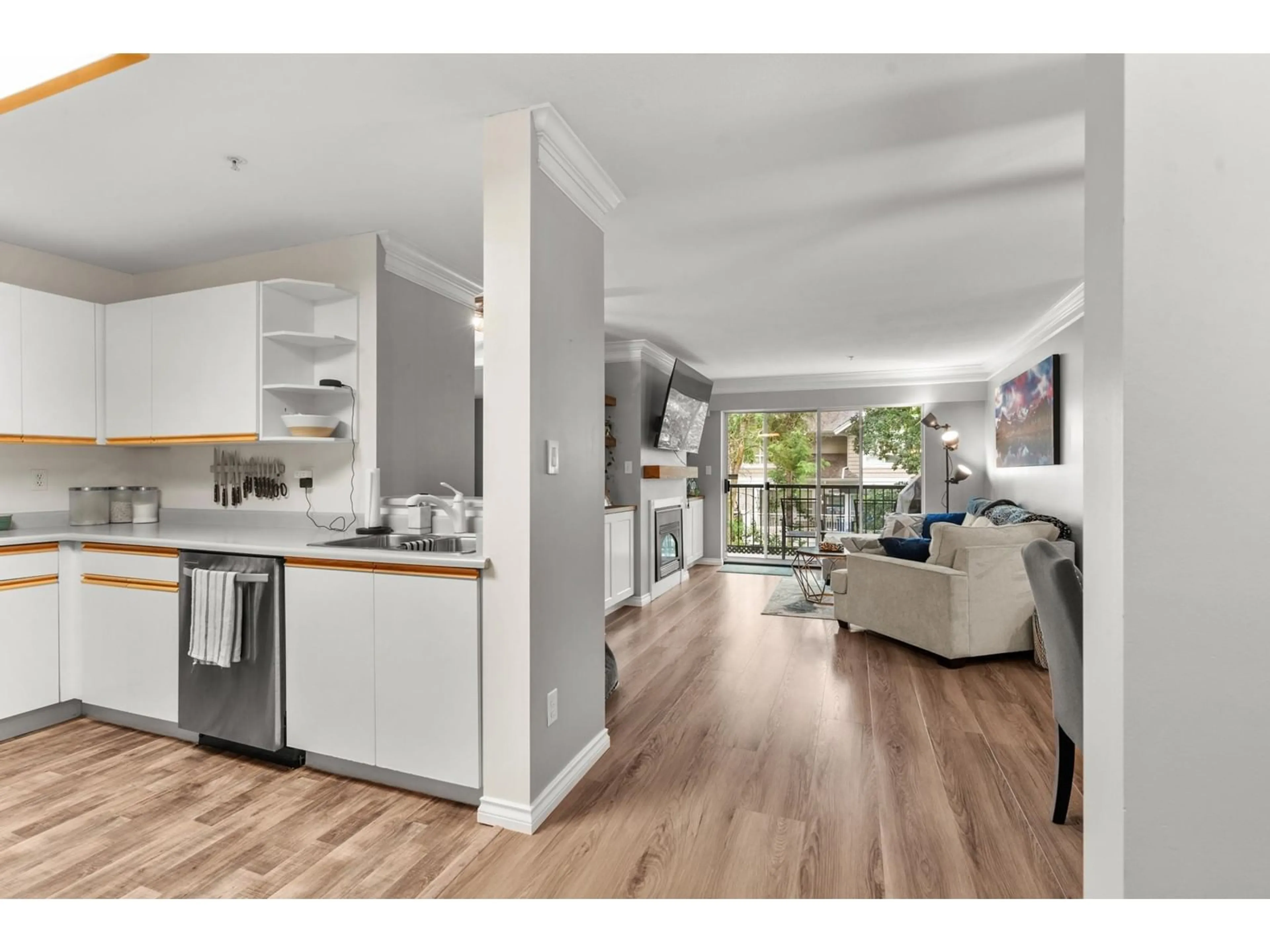 Open concept kitchen, unknown for 208 - 20881 56, Langley British Columbia V3A3Z3
