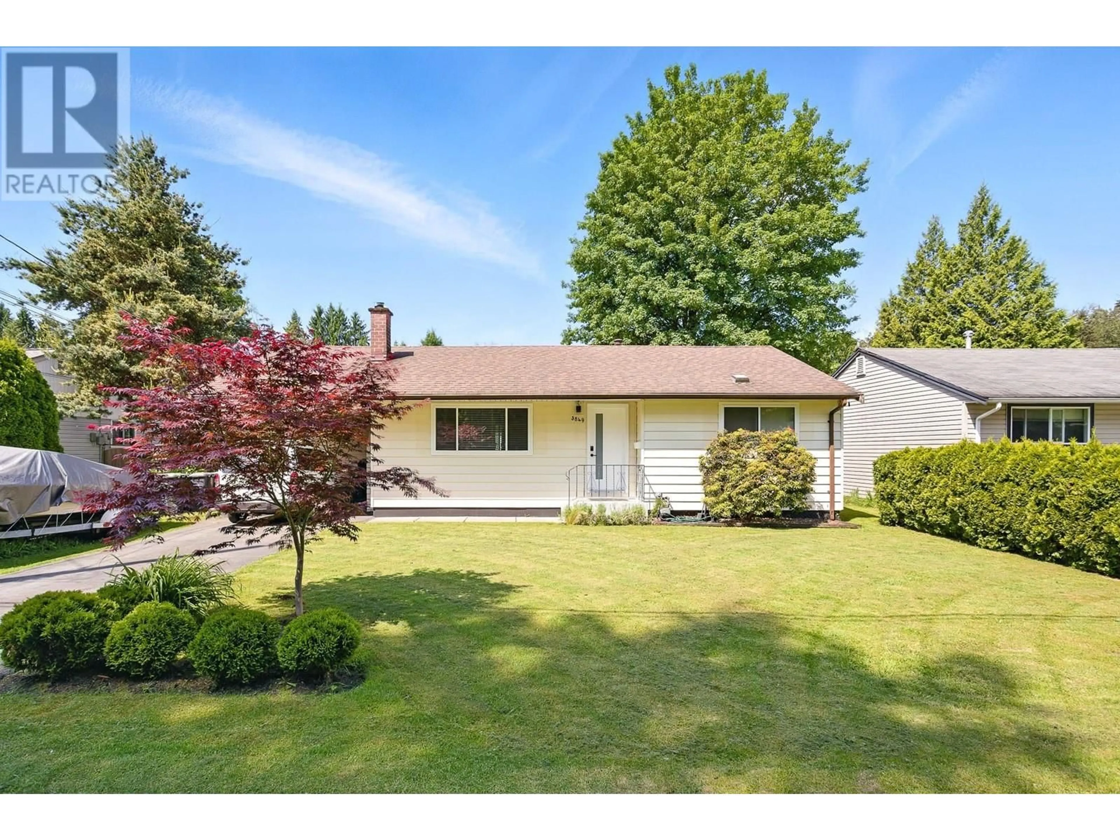 Home with vinyl exterior material, street for 3849 INVERNESS STREET, Port Coquitlam British Columbia V3B3B9