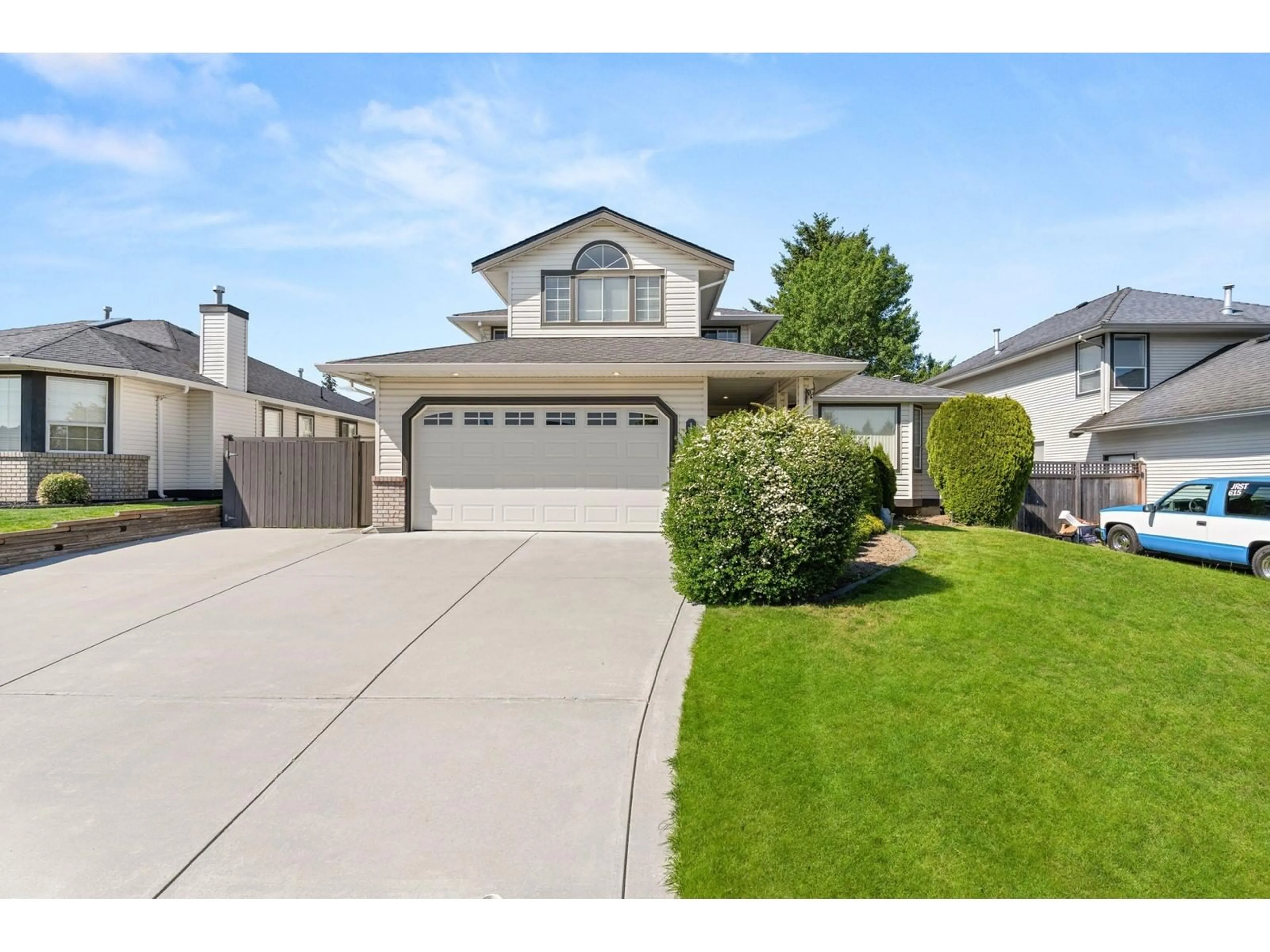 Home with vinyl exterior material, street for 18687 56A, Surrey British Columbia V3S7Y2