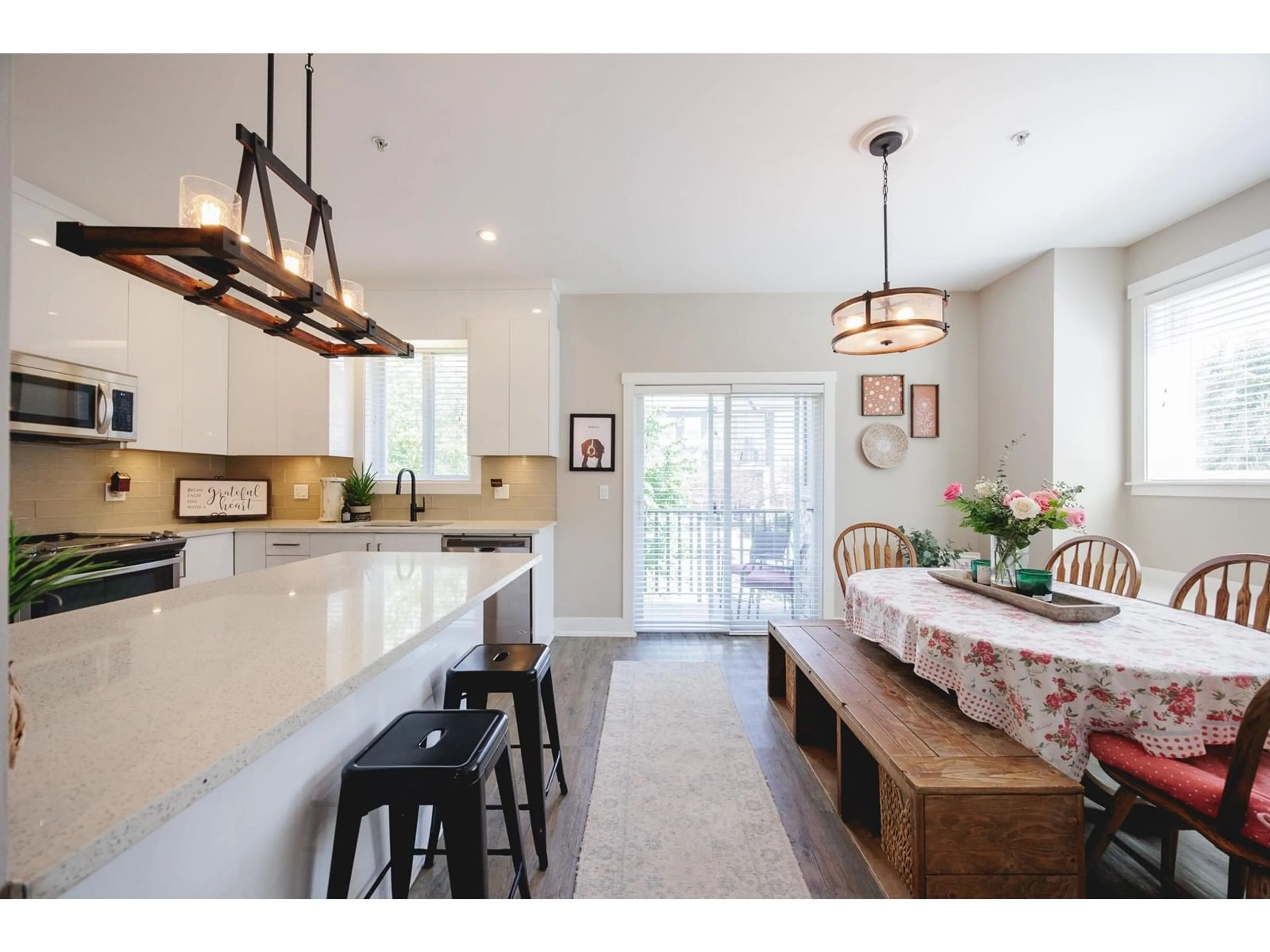 Open concept kitchen, unknown for 94 - 20860 76, Langley British Columbia V2Y0S8