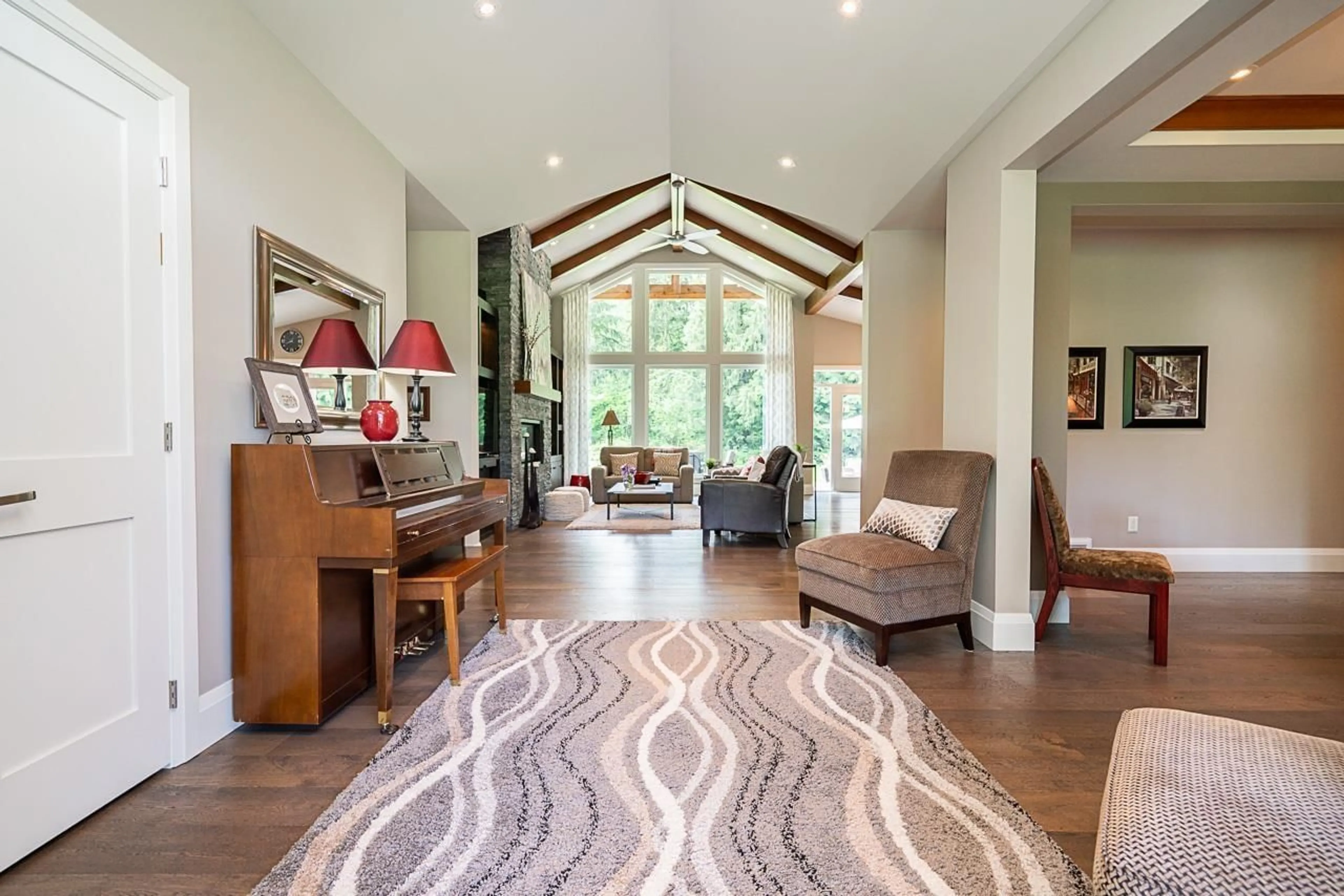 Indoor entryway for 25138 64TH, Langley British Columbia V4W1H5
