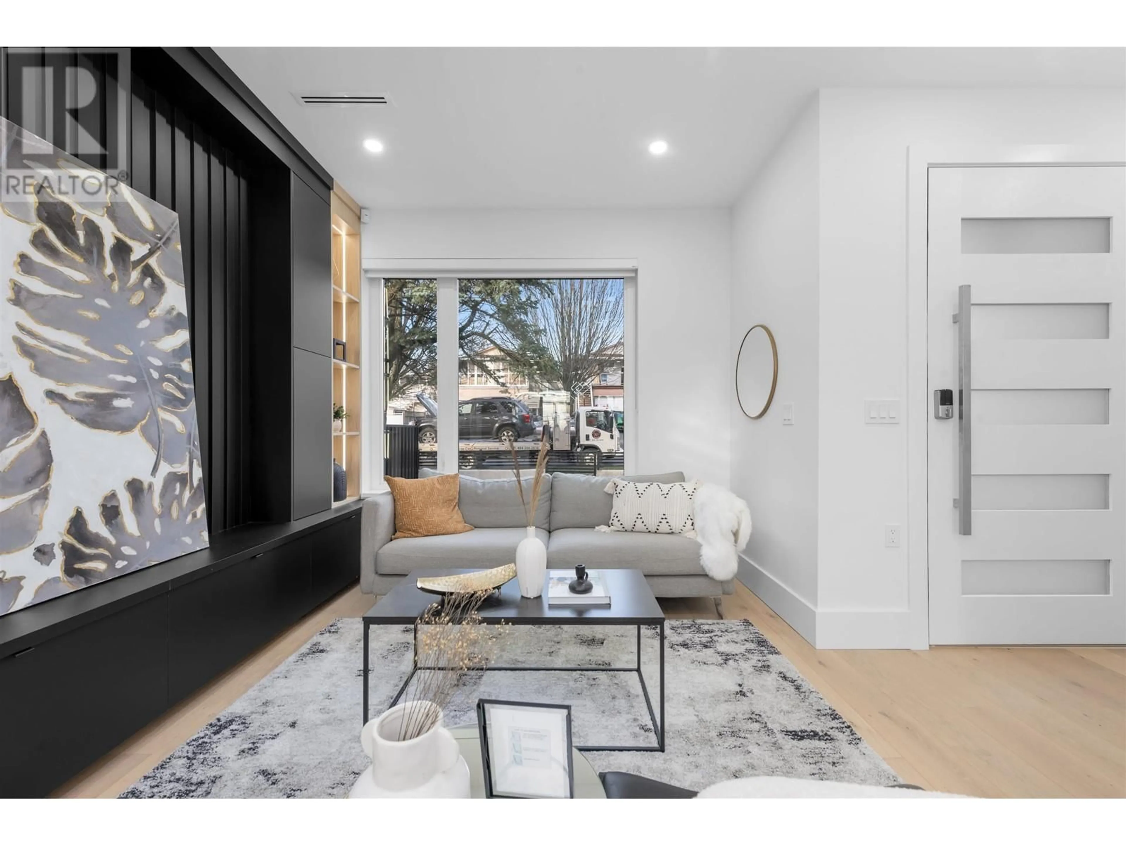 Unknown for 670 64 AVENUE, Vancouver British Columbia V5X2N2