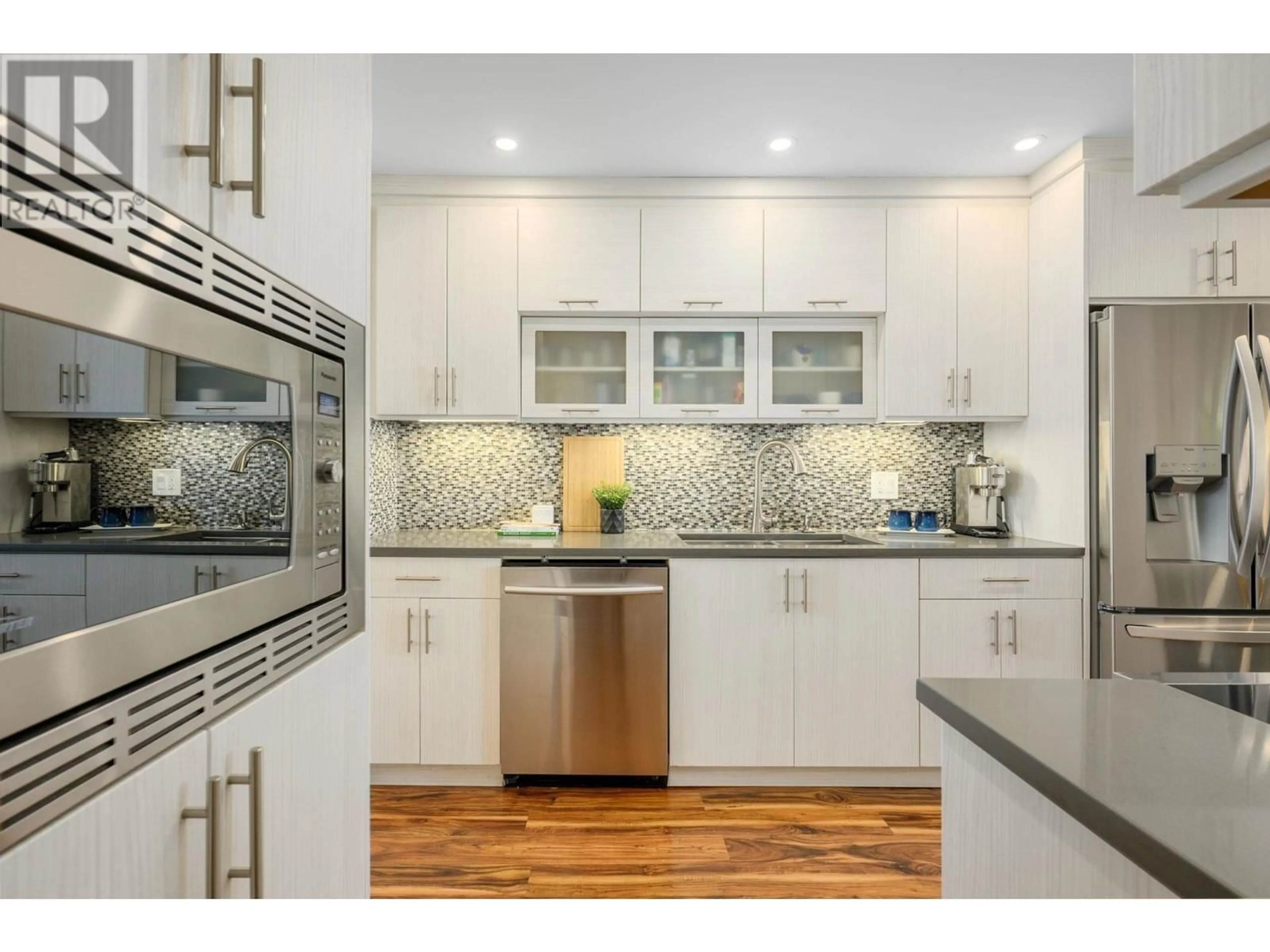 Contemporary kitchen, ceramic/tile floor for 159 19TH STREET, North Vancouver British Columbia V7M1X3