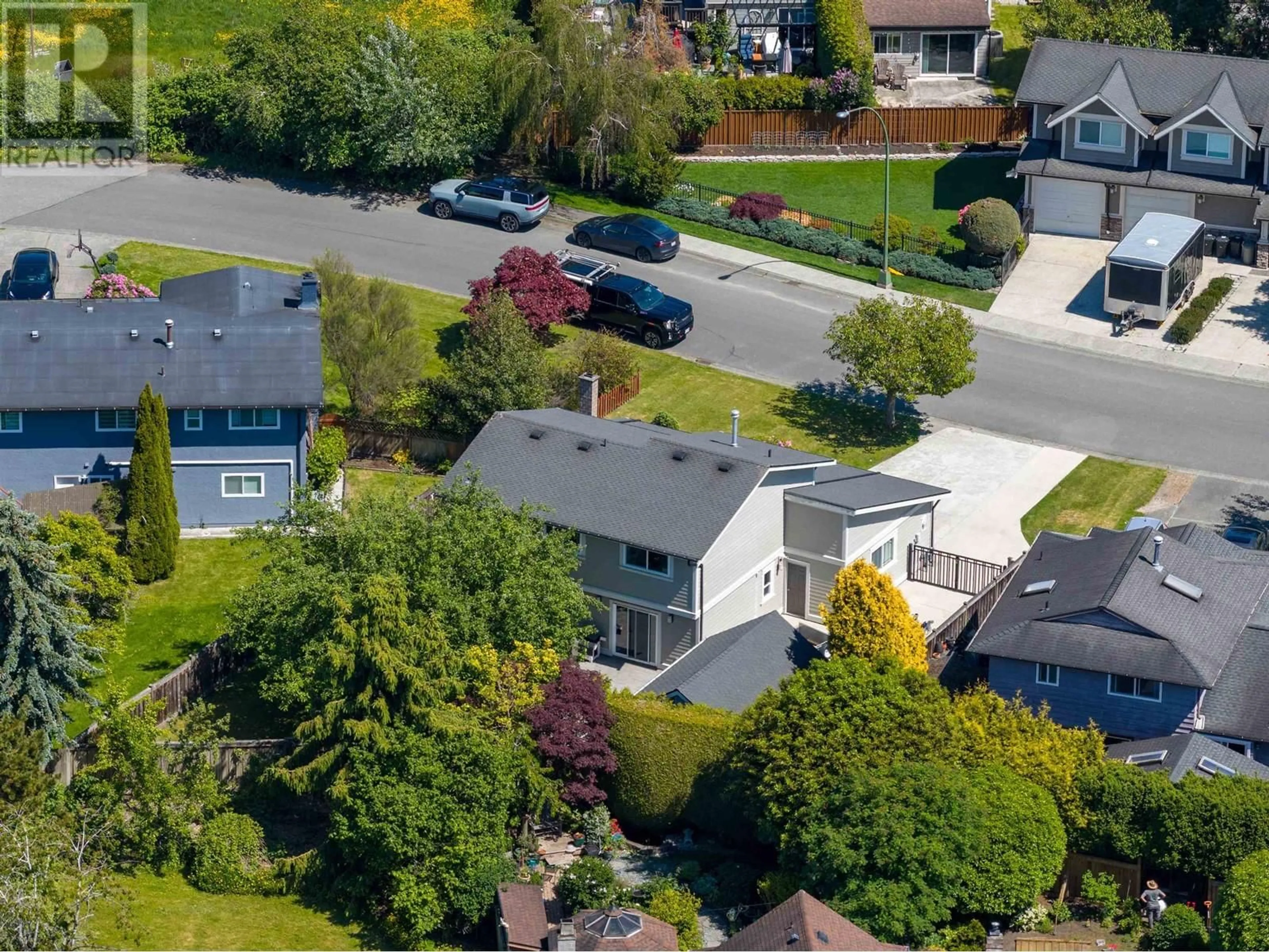 A pic from outside/outdoor area/front of a property/back of a property/a pic from drone, street for 5023 56 STREET, Ladner British Columbia V4K3C3