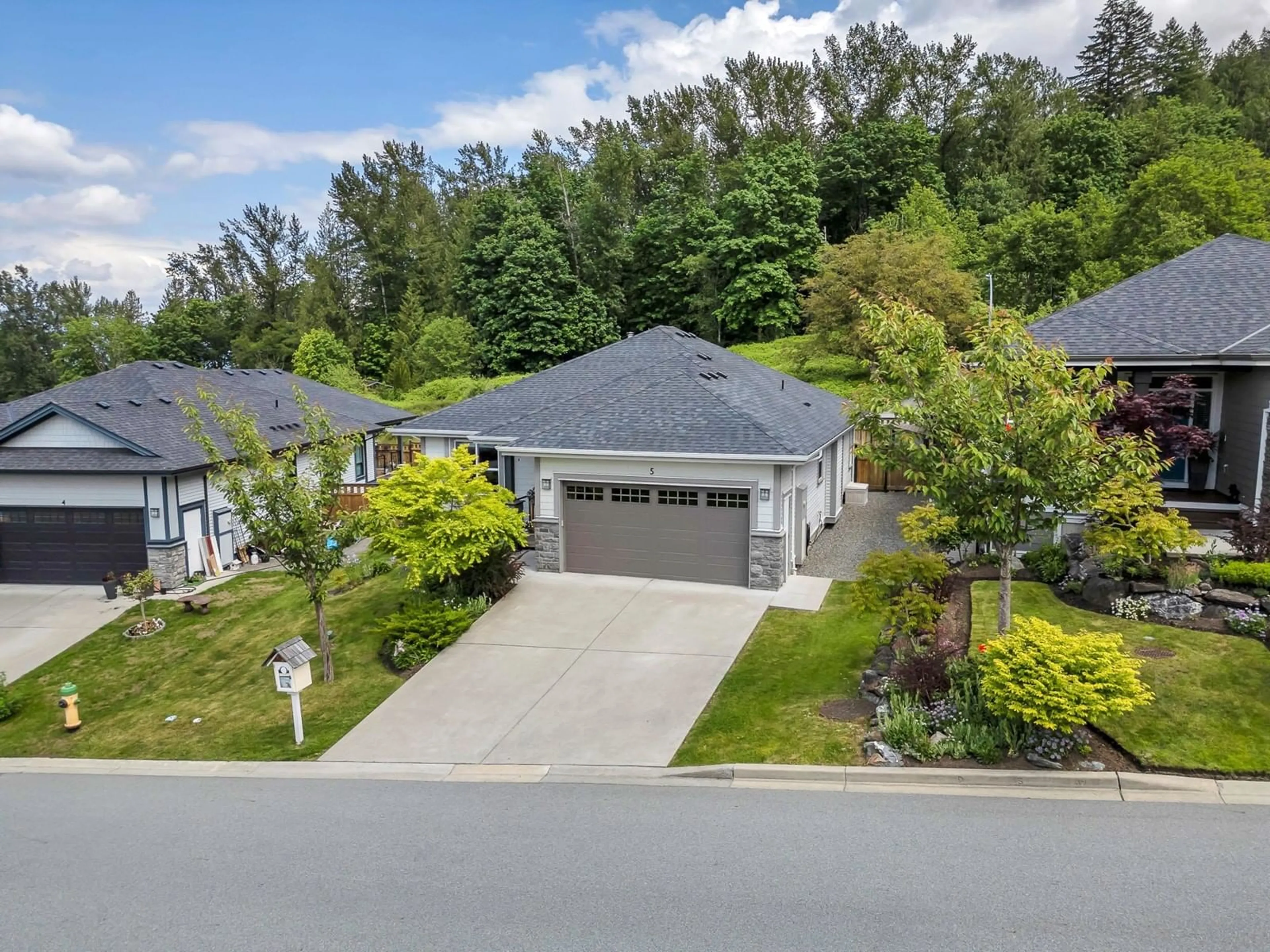 A pic from outside/outdoor area/front of a property/back of a property/a pic from drone, street for 5 - 8295 NIXON ROAD, Chilliwack British Columbia V4Z0C8