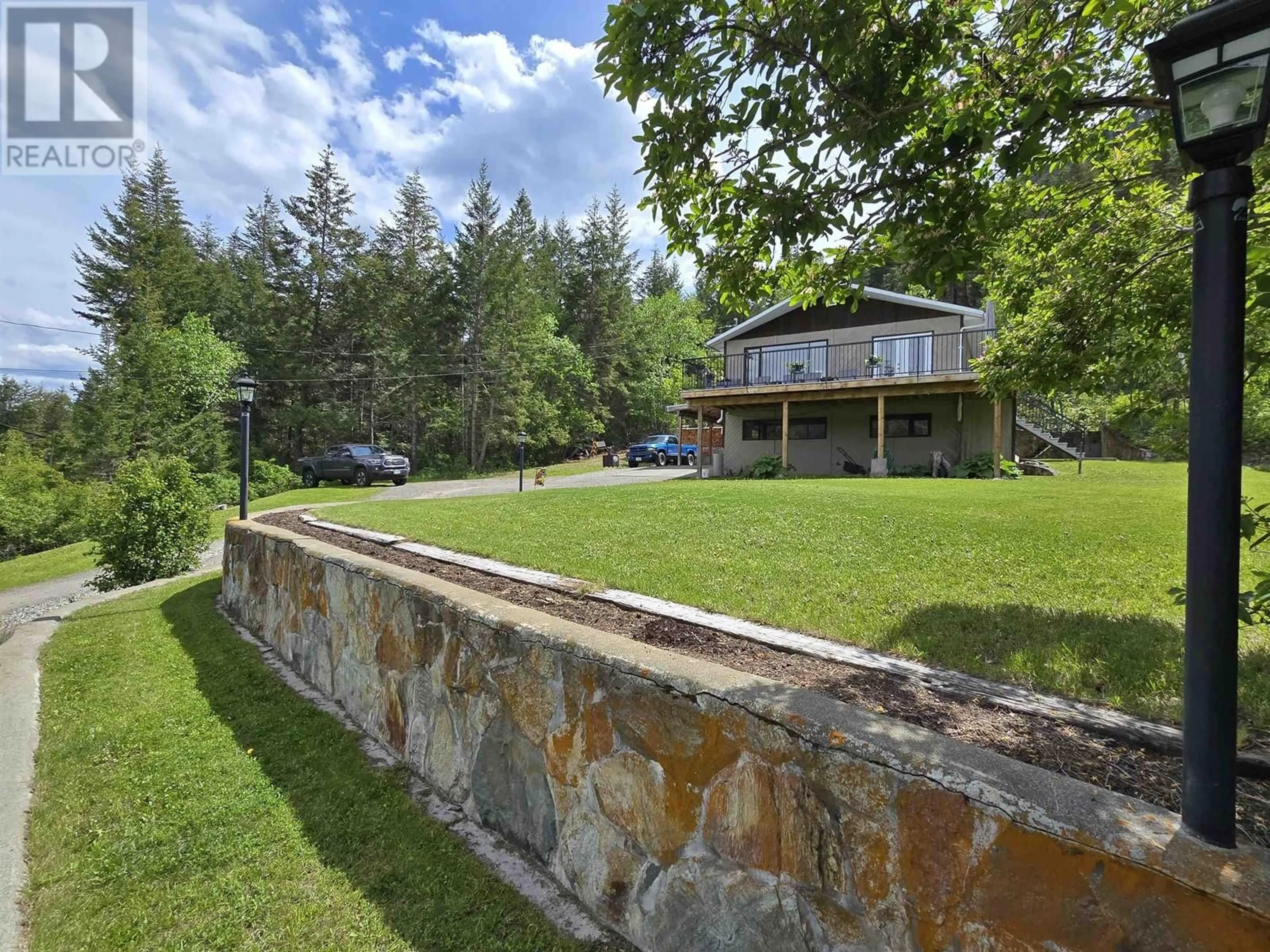 A pic from outside/outdoor area/front of a property/back of a property/a pic from drone, unknown for 1963 SOUTH LAKESIDE DRIVE, Williams Lake British Columbia V2G5G1